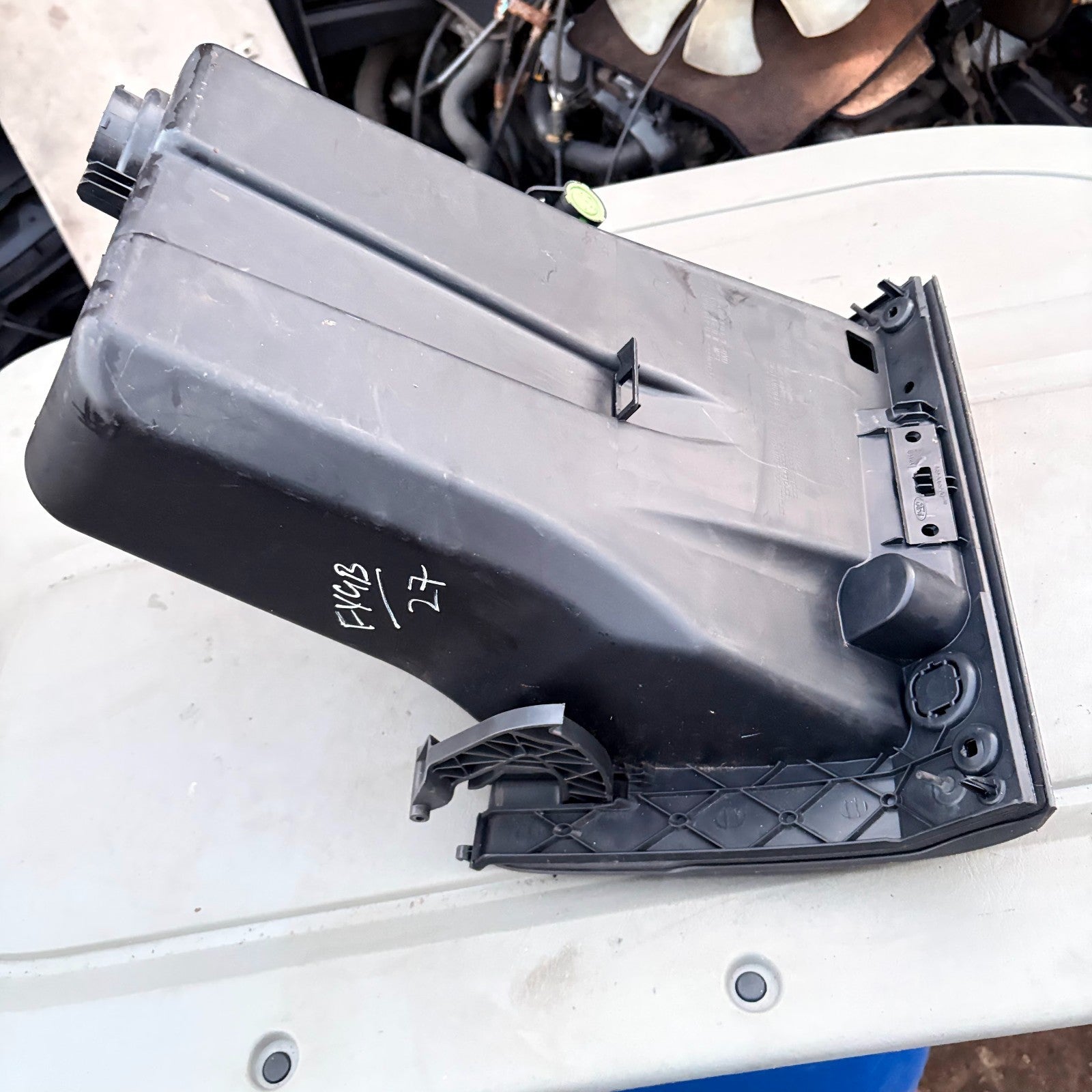 Ford Focus Mk2 C307 2004-2011 Glovebox Glove Box Complete Dashboard Storage