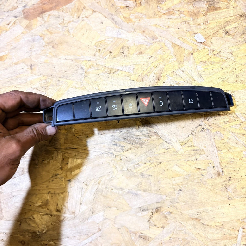 SMART FORFOUR 1.1 2005 HAZARD CENTRAL LOCKING FOG LIGHT SWITCH A4548202410