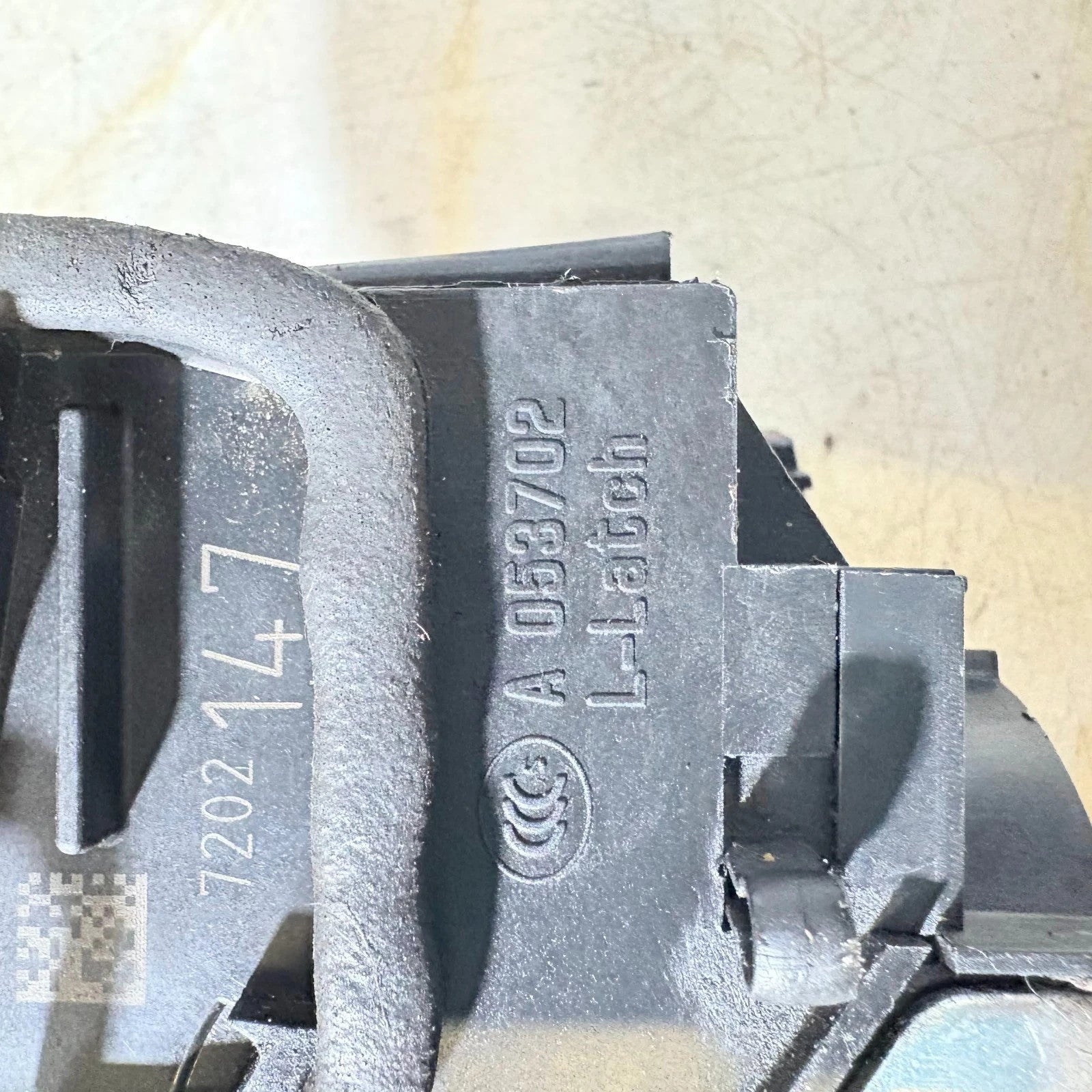 2013 BMW 1 SERIES 118d SE 5DR F20 PASSENGER REAR DOOR LOCK CATCH 7202147