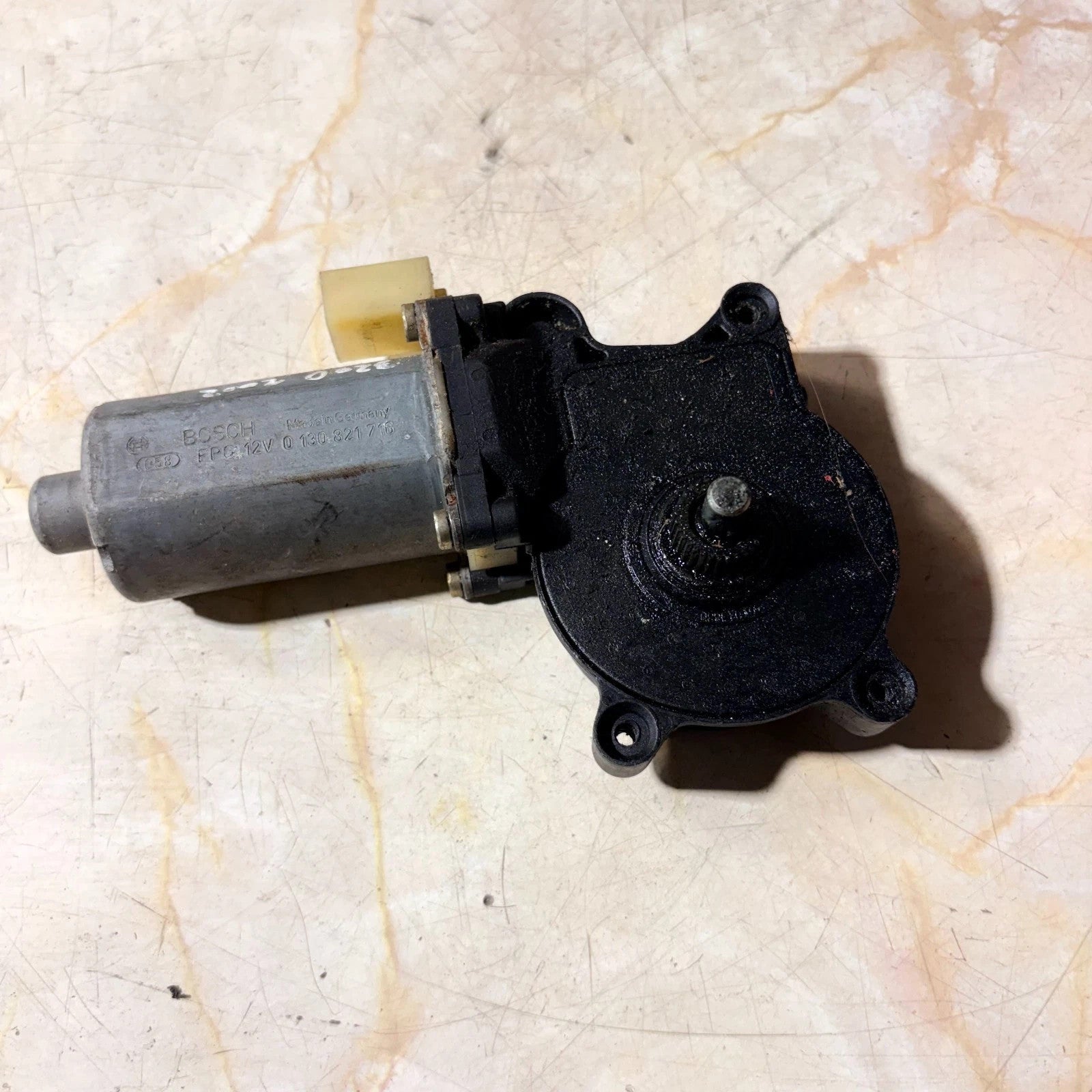 BMW 3 Series E46 320d 1998-05 Window Regulator Motor Front Left Side 0130821716