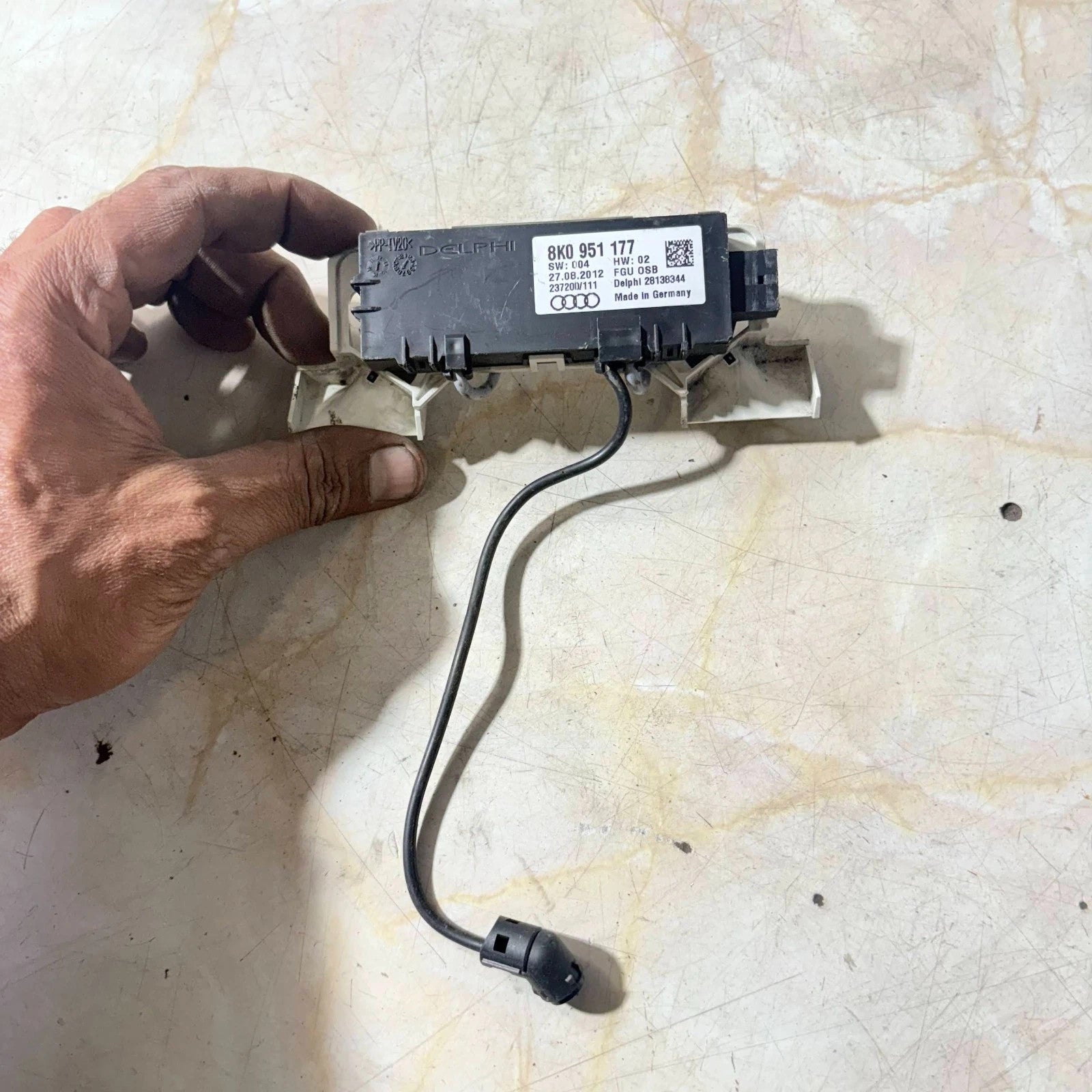 Audi A4 A5 Roof Alarm Movement Sensor 8K0951177