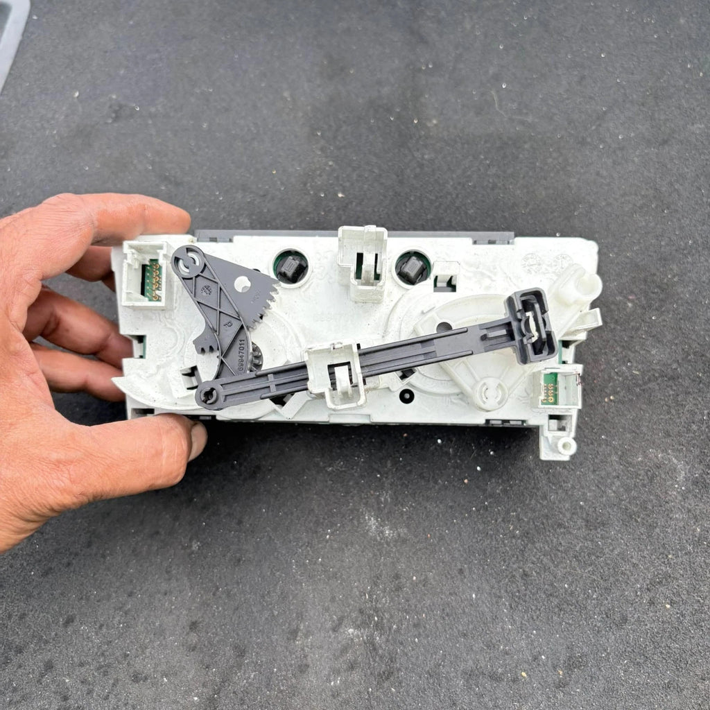 Peugeot 308 Heater AC Control Panel Manual Switch Unit 69947013 6452G1 07-14