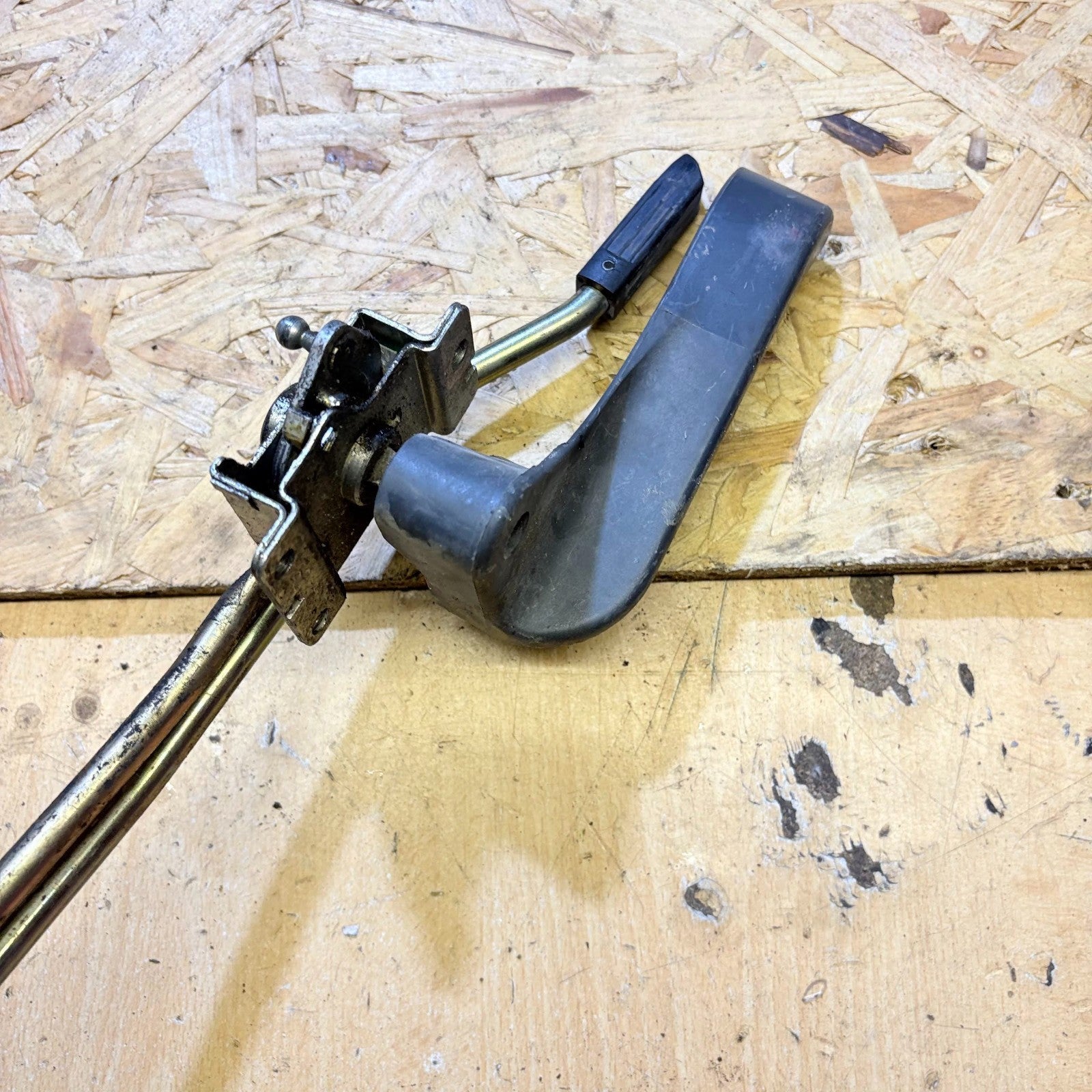 Peugeot BOXER N/S FRONT DOOR LOCK MECHANISM