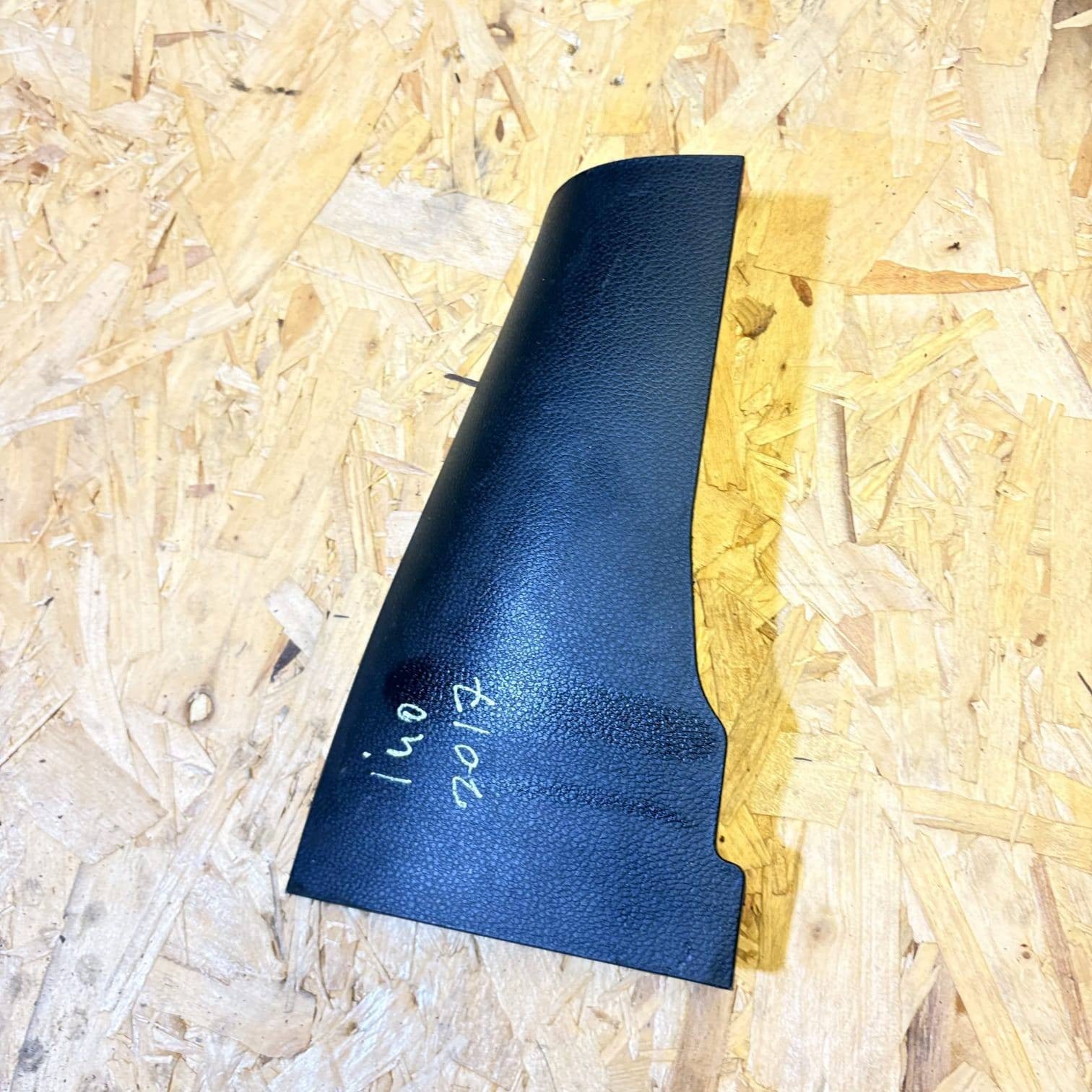 HYUNDAI i40 2011-2019 846803Z900 Center Console Trim
