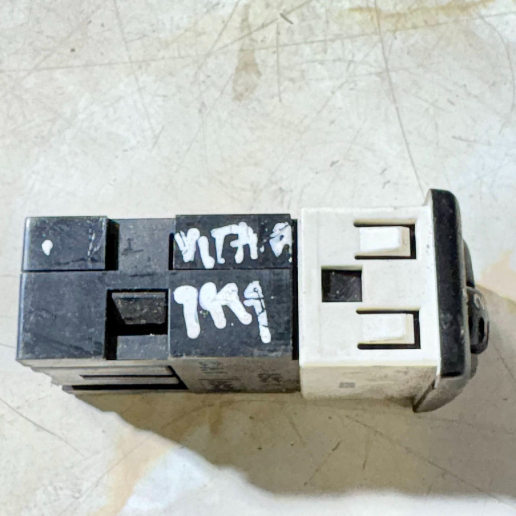 32932074 Light Control for SUZUKI GRAND VITARA 3 PUERTAS 1999