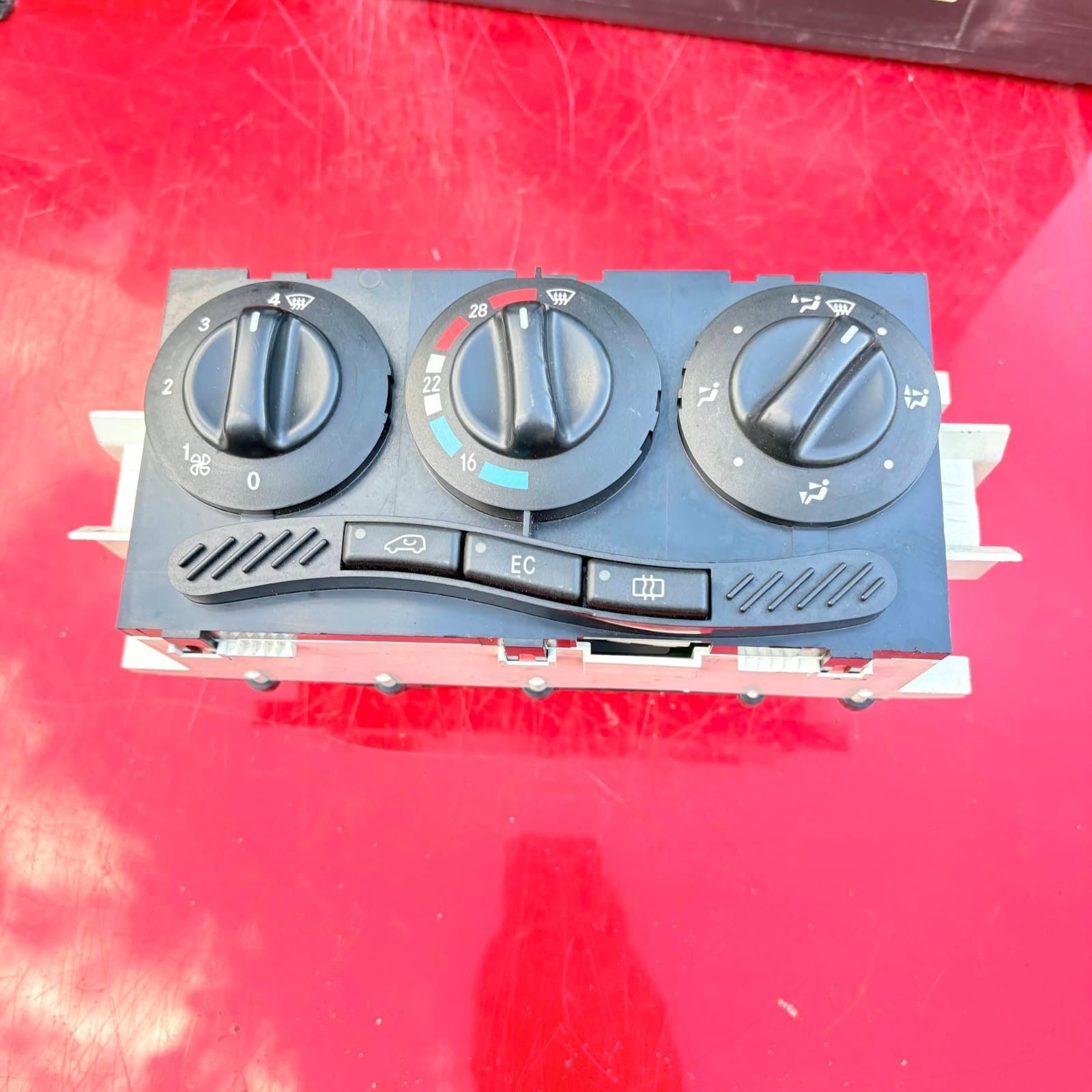 1688300485 Mercedes Benz A Class Climate Temperature Switch Panel