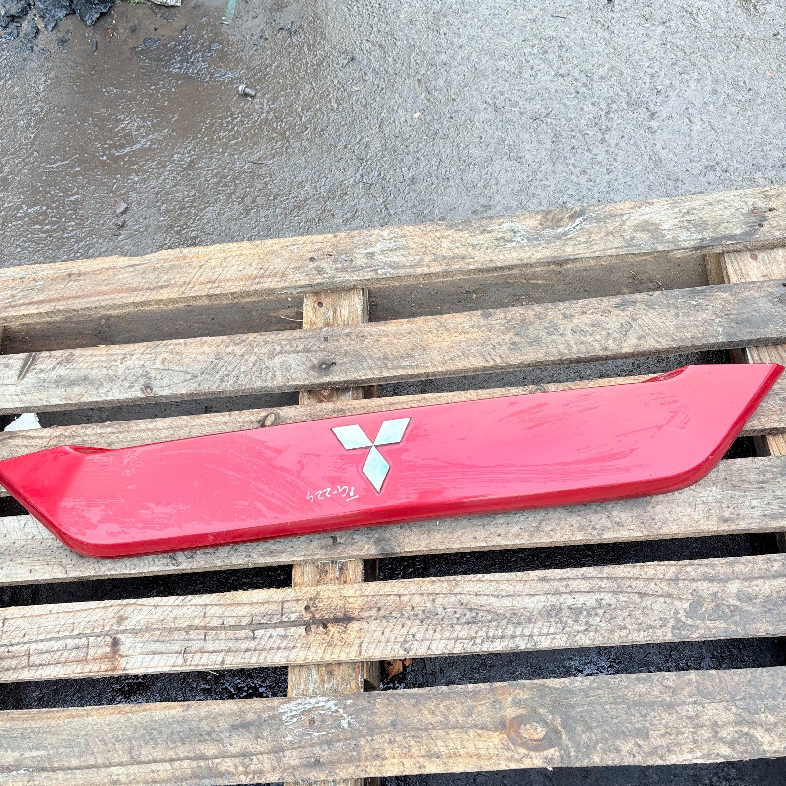 Mitsubishi Outlander MK2 2007-2013 Tailgate Trim Boot Lid Garnish 5817A022ZZ