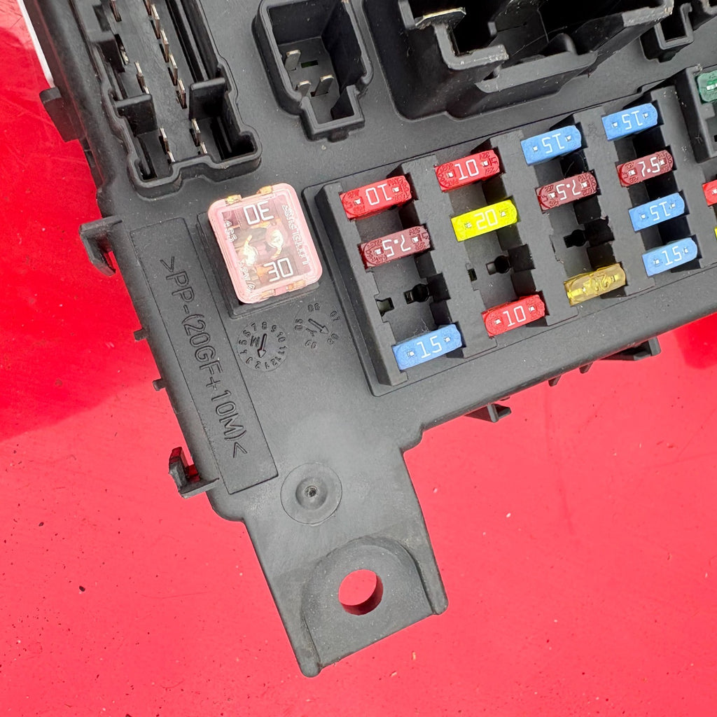 MITSUBISHI OUTLANDER II 2007-2012 ETACS BCM FUSE BOX 8637A319 519087A18
