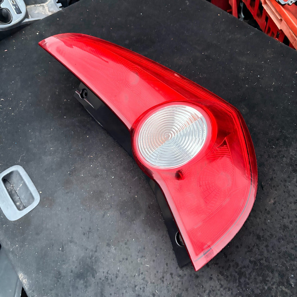 VAUXHALL AGILA B 2007-2014 REAR RIGHT O/S BRAKE LIGHT INDICATOR