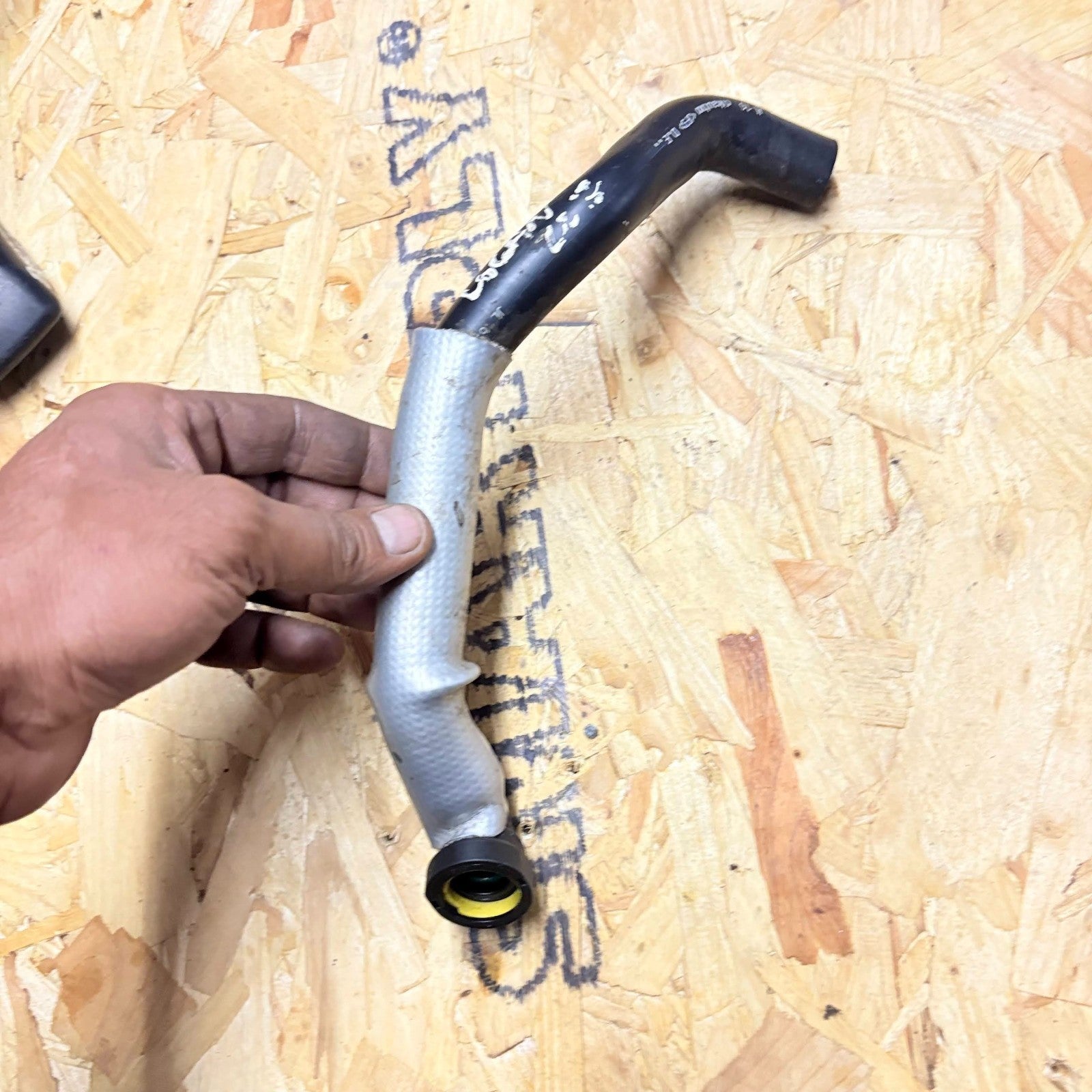 Dacia Logan [YEAR–YEAR] Engine Ventilation Hose Pipe/Vacuum Line Assembly (Mat