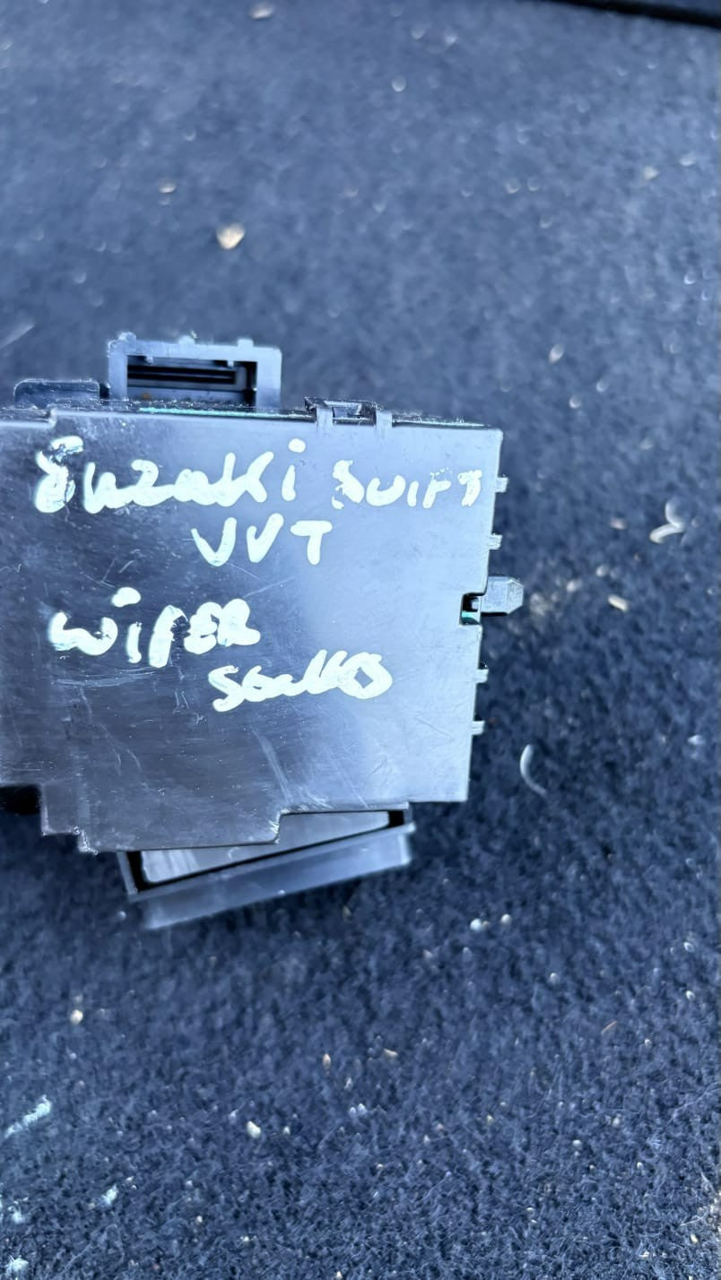 Suzuki ESwift VVT 2000-2010 Wiper Switch Stalk