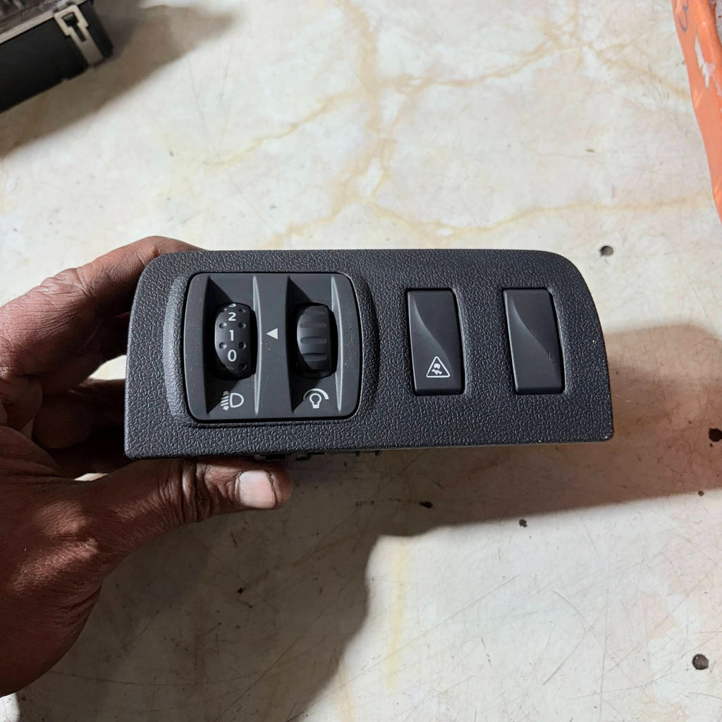 RENAULT MEGANE MK3 2008-2016 FRONT HEADLIGHT LEVEL ADJUSTMENT CONTROL SWITCH