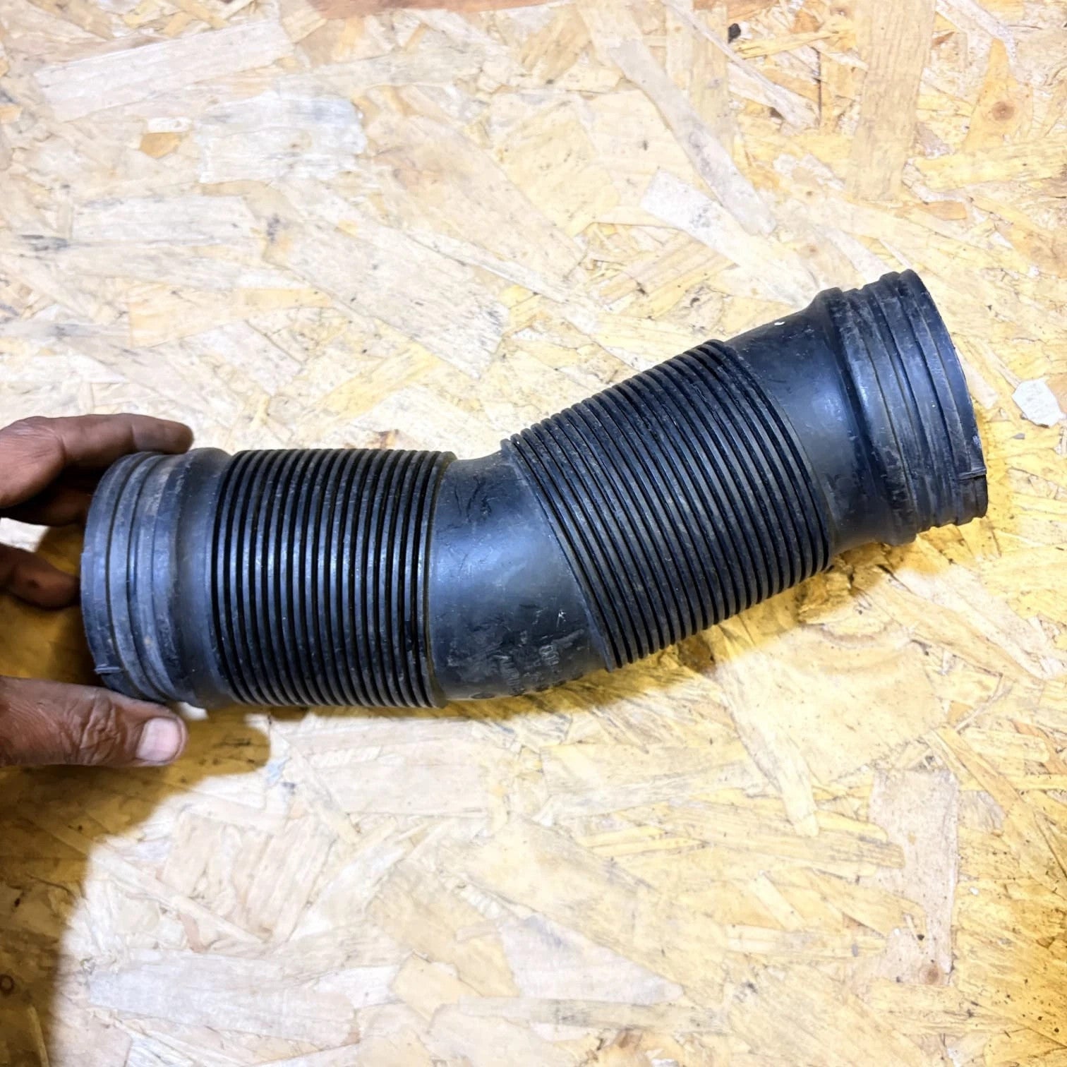 SEAT Ibiza 6L / VW Polo 9N Air Intake Hose Pipe 6Q0129684P 2002-2010