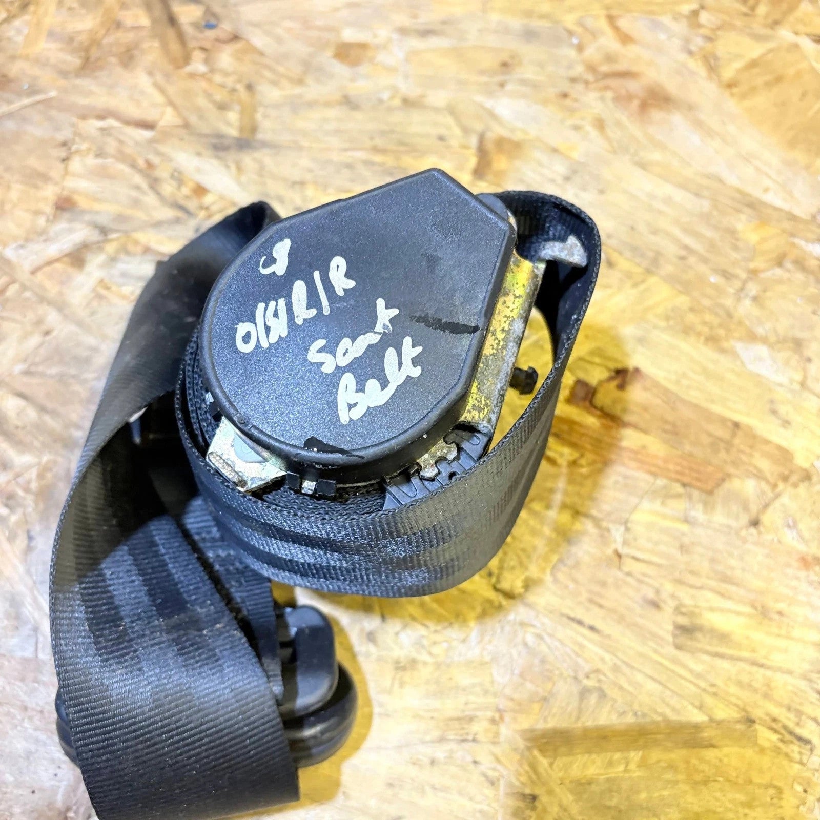 CITROEN C8 PEUGEOT 807 2003 OFFSIDE DRIVER SIDE REAR SEAT BELT 040145