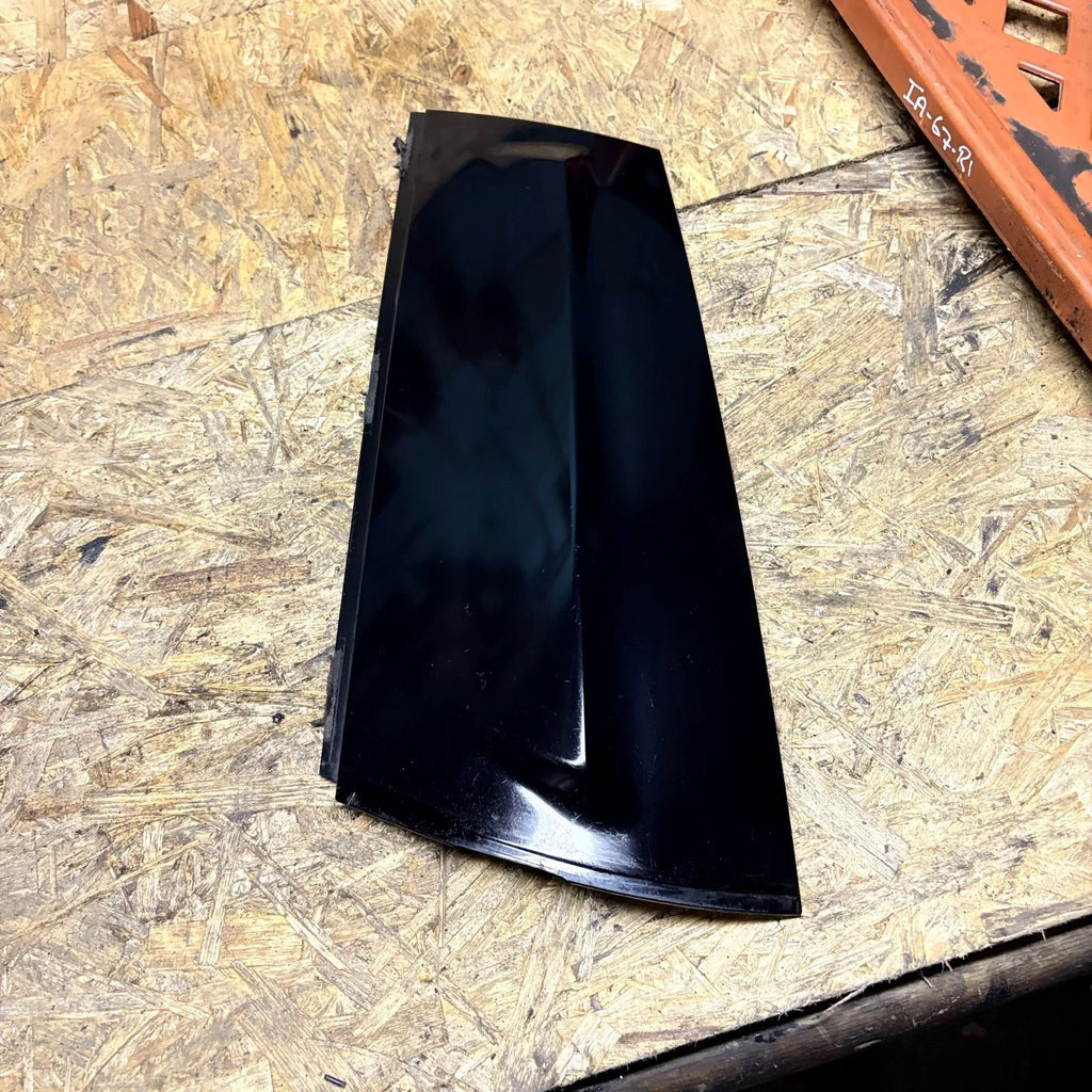 MINI Cooper R56 3-Door Rear Left C-Pillar Exterior Trim Cover 51137146101 06-13