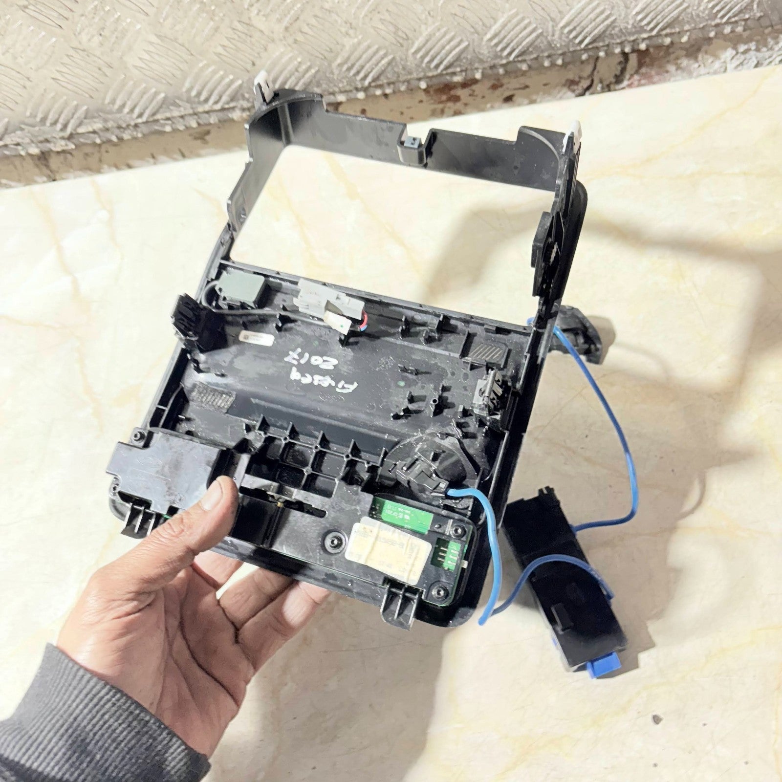 2017–2019 Ford Fiesta Interior Reading Light & Alarm Sensor DS7T‑15K609‑CB