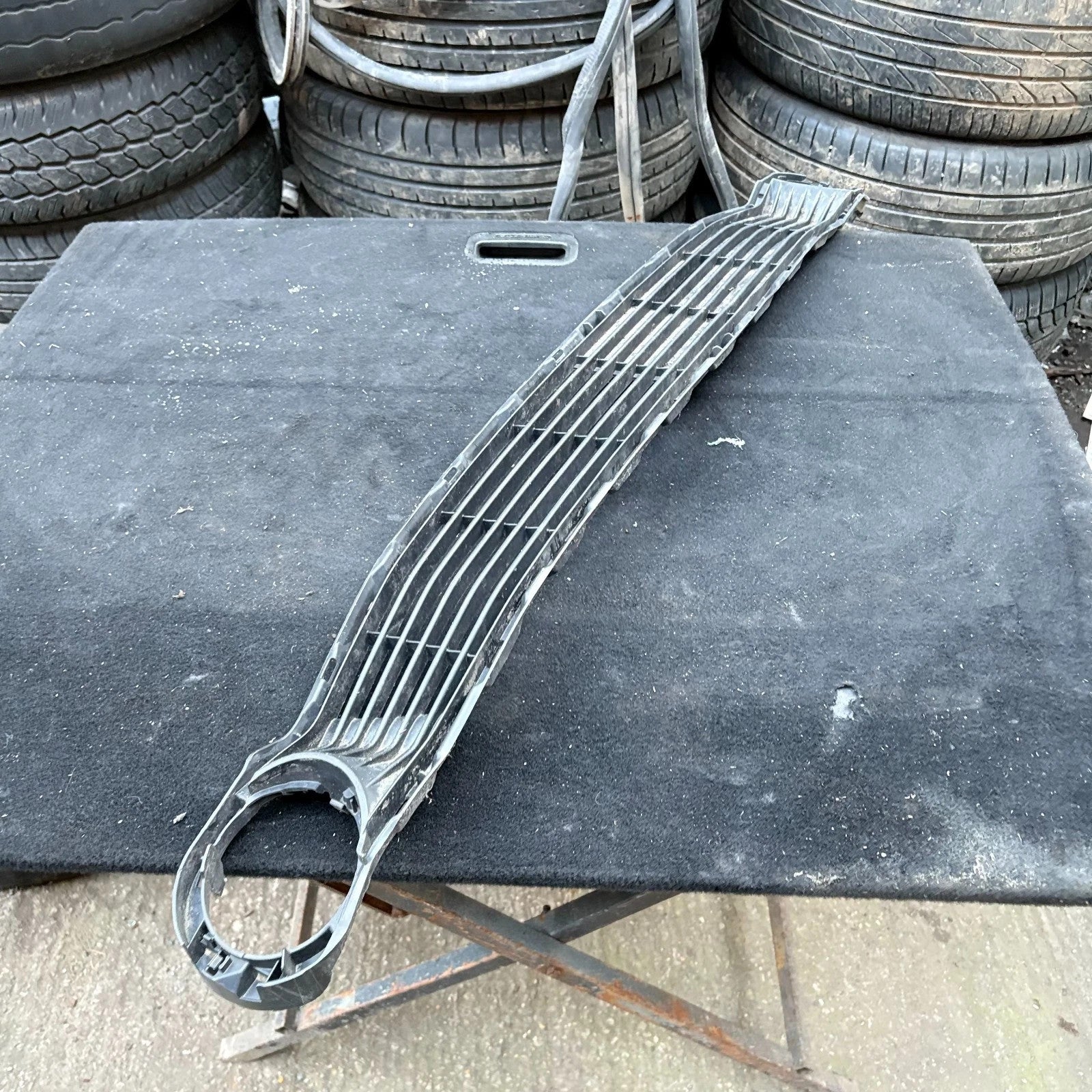 Toyota Aygo MK2 2014-2018 Front Bumper Lower Centre Grille 162041200100