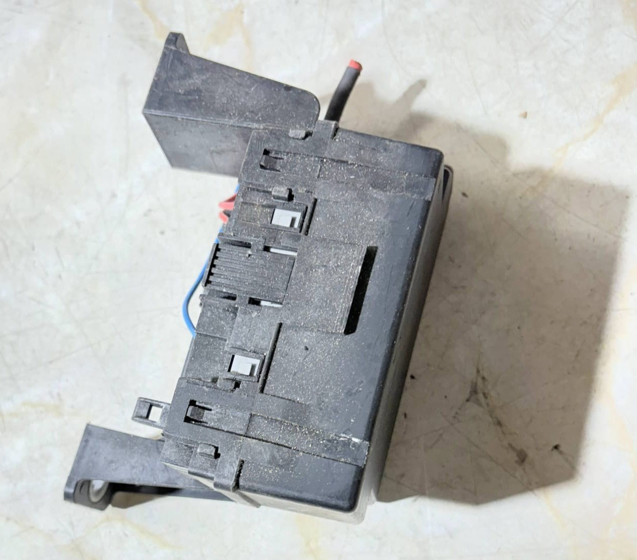 Fuse box Boot Relay box for Opel Meriva UK1275873-88 2007