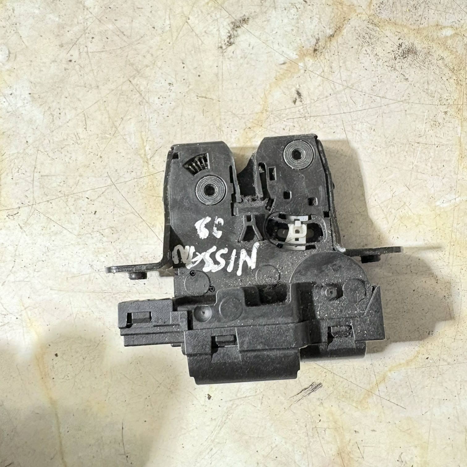 Nissan Qashqai Tailgate Boot Lid Lock SUV 4/5dr 90502AV70B (2008) 2.0 dCi