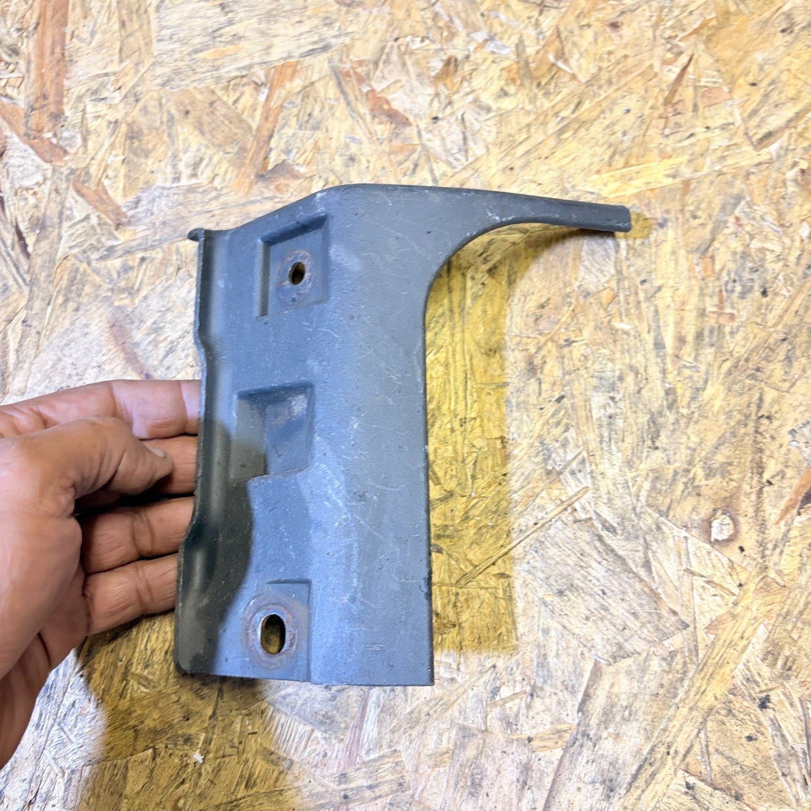 Ford Focus Mk2 2005-2011 N/S Left Front Side Skirt End Trim 5M51A10175AC