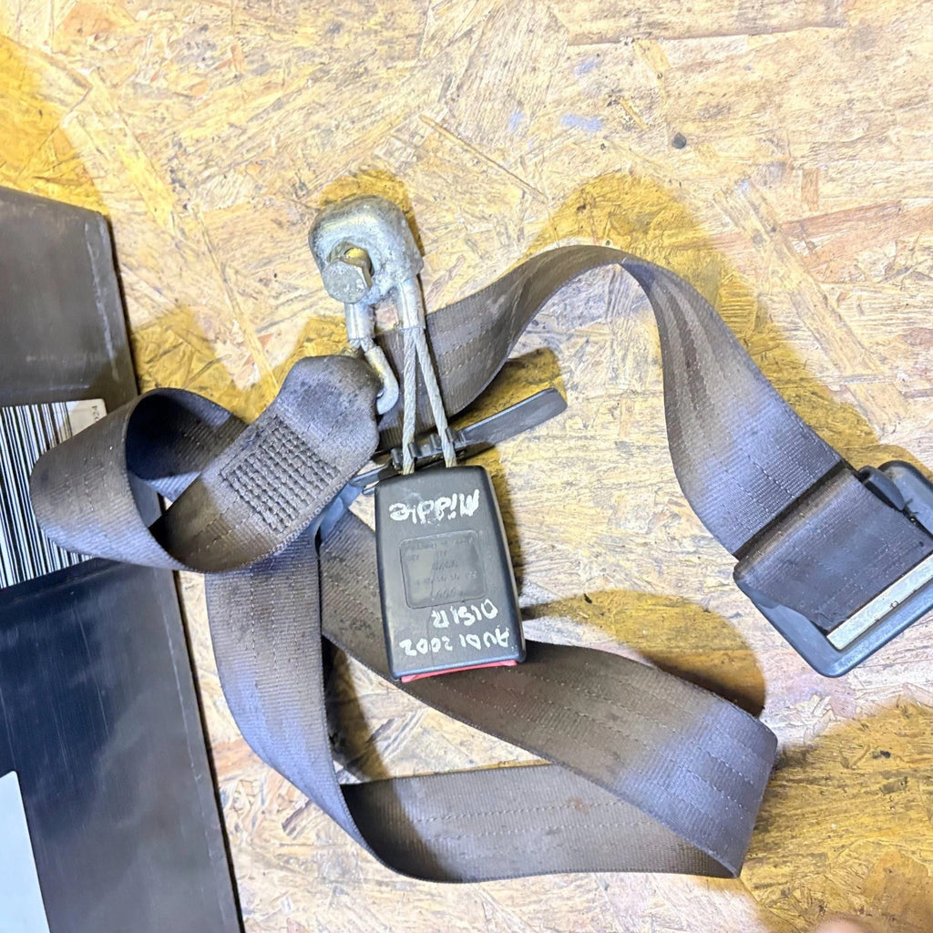 Audi A4 B6 B7 2000-08 Rear Centre Middle Seat Belt Strap Buckle Catch 8E0857713