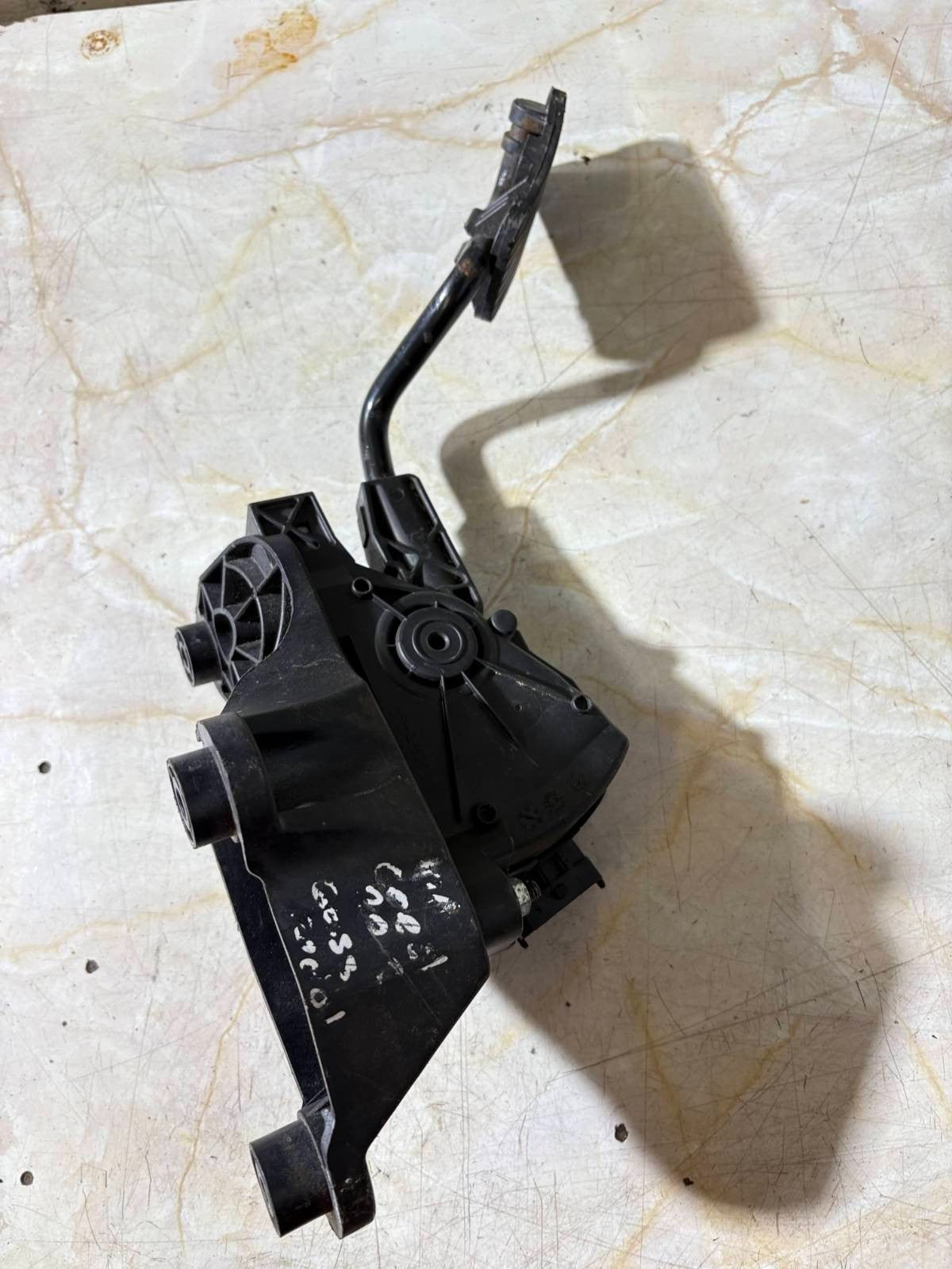 HYUNDAI I20 MK2 2015-2020 ACCELERATOR THROTTLE PEDAL 32700-XXXXX