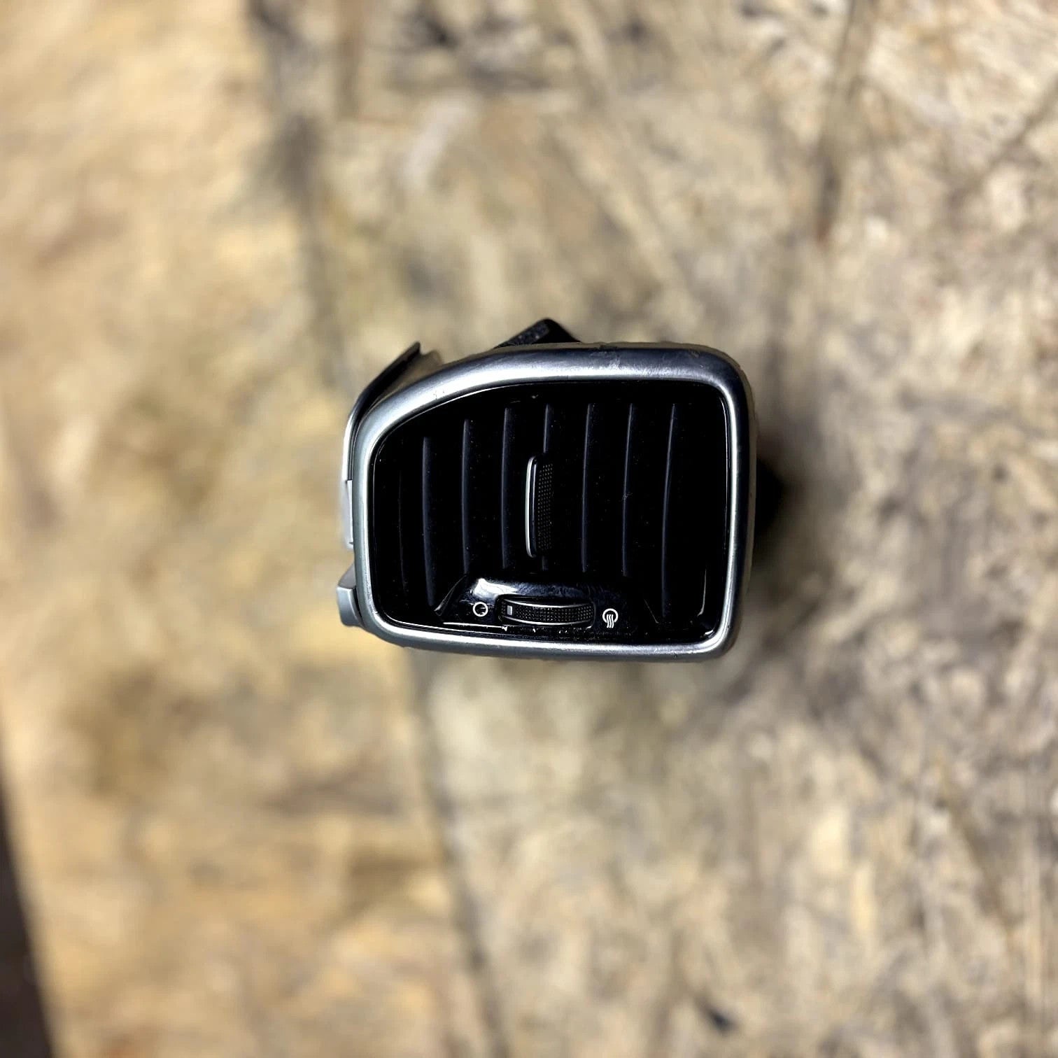 KIA SPORTAGE QL MK4 Left Dashboard Air Vent 97480-F1AA0 2018 32997358