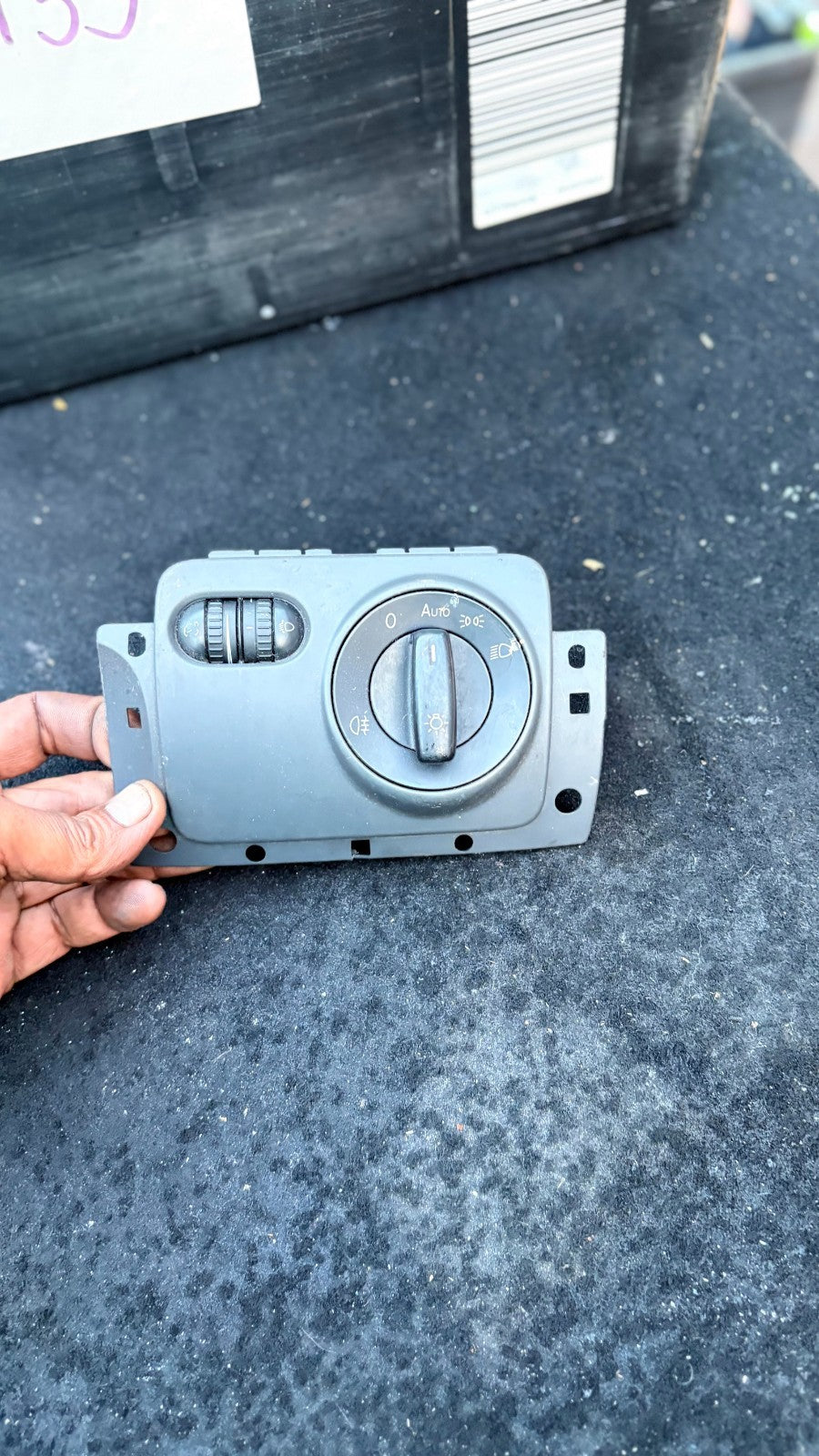 2008 VW Jetta Headlight Switch Control Panel 1K2858341 (1K2 858 341)