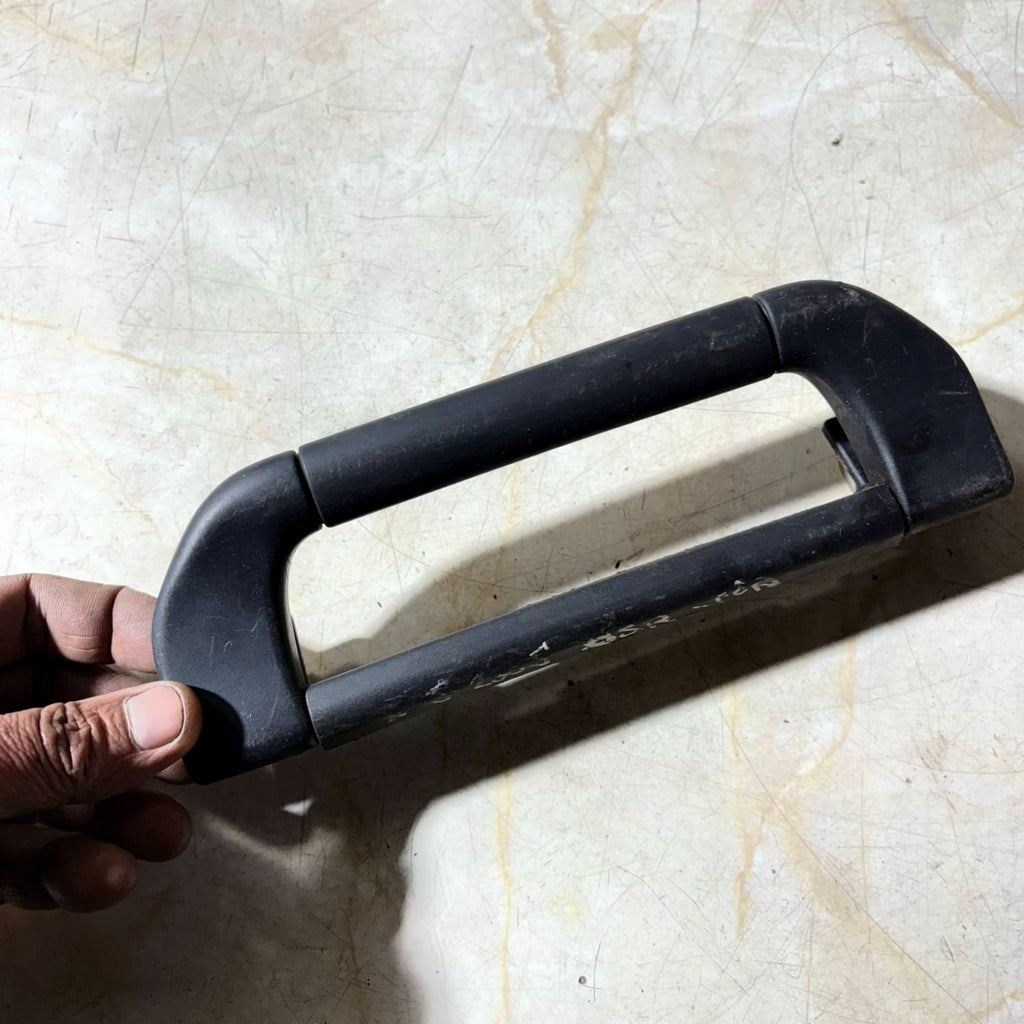 BMW X5 E53 2005 OVERHEAD GRAB HANDLE REAR RIGHT SIDE