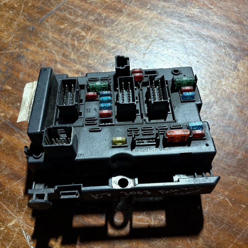 Peugeot 206 307 Citroen C3 C5 2001-2009 Engine Fuse Box Module BSM B2 9650664180