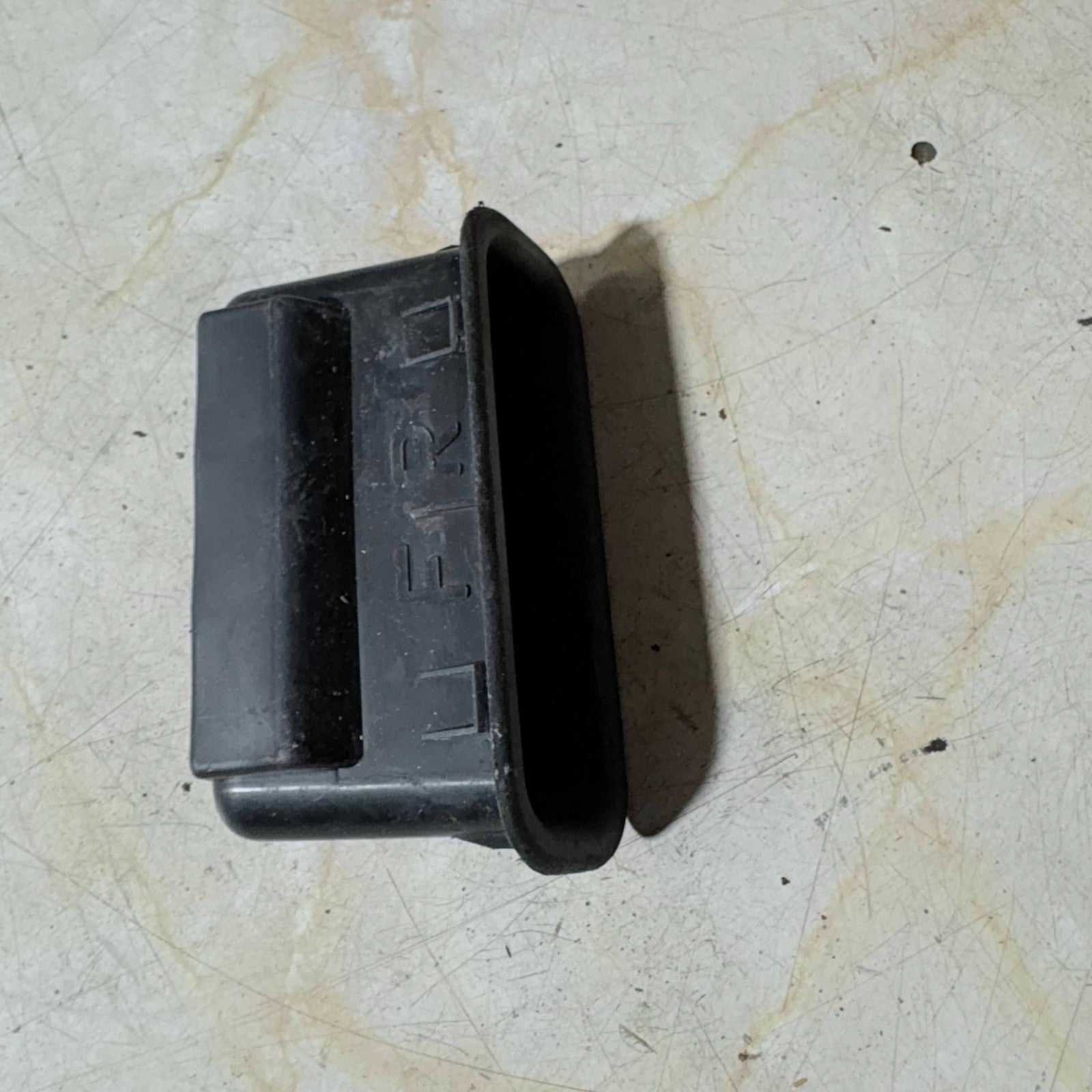 Nissan X-Trail T30 Door Closing Handle