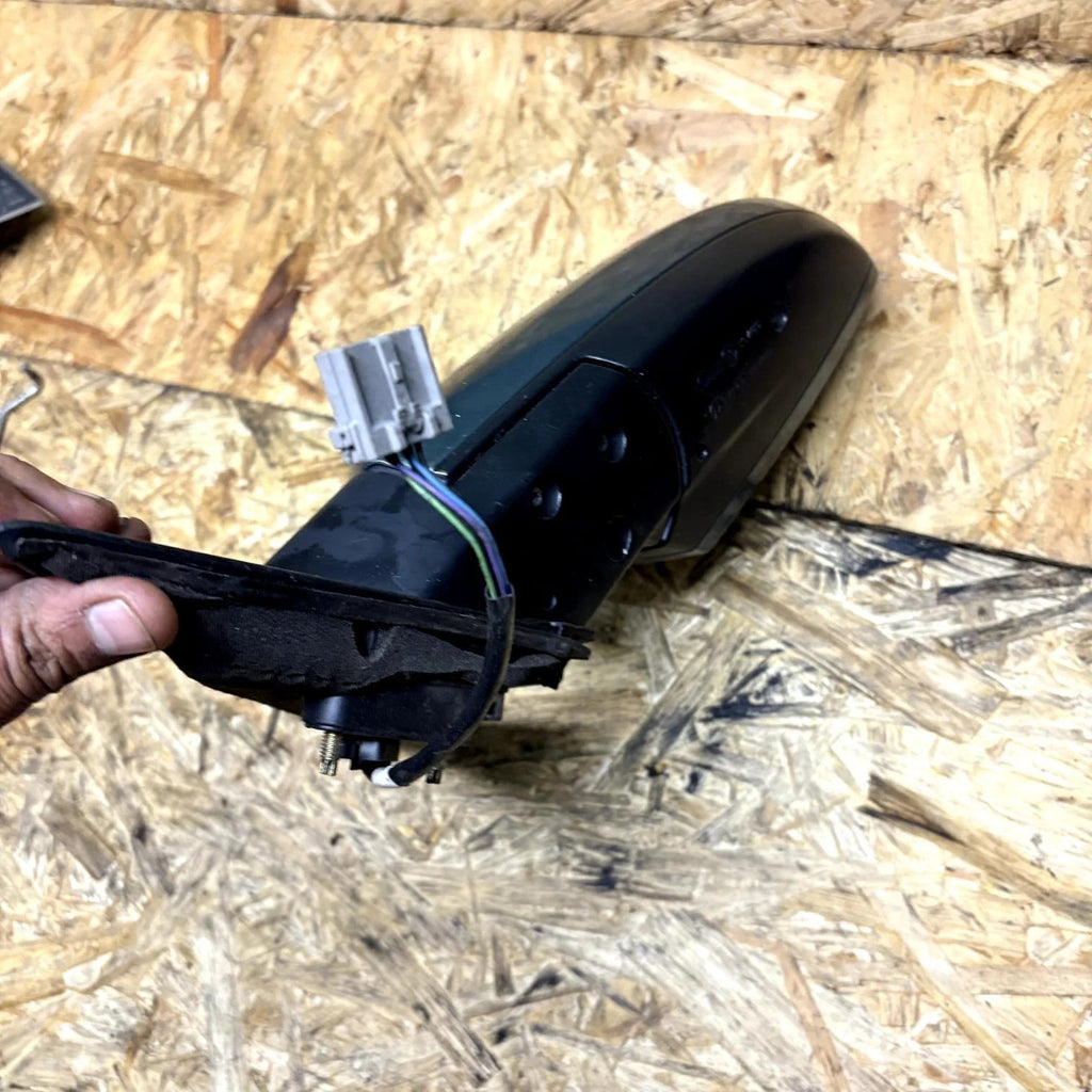 Nissan Primera P12 Right side Electric Door Mirror Met 96302-AU313 N/S