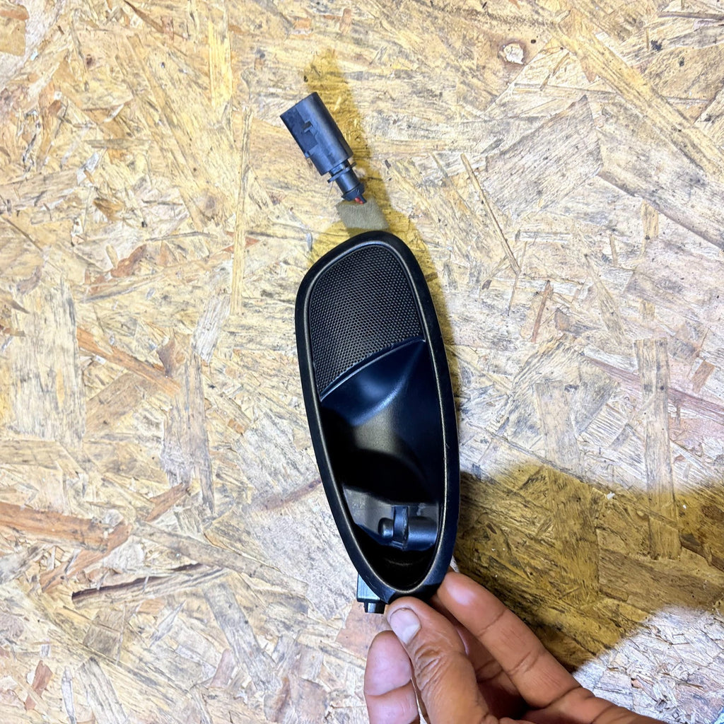 AUDI A4 SPORT PULL HANDLE INTERIOR DRIVER REAR 186004571 OSR