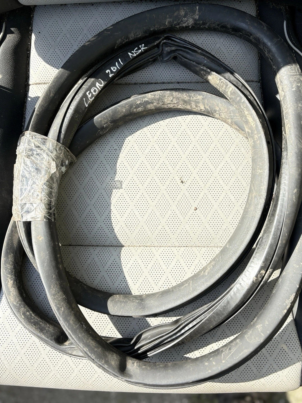 Seat Leon MK2 N/S Rear Passenger Left Side Door Rubber Seal