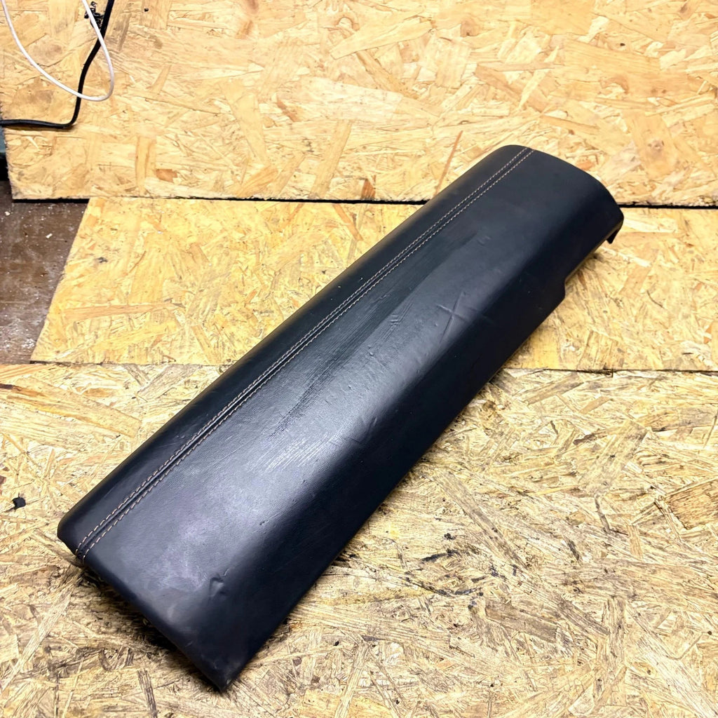 20092016 Land Rover Discovery Left Front Passenger Armrest