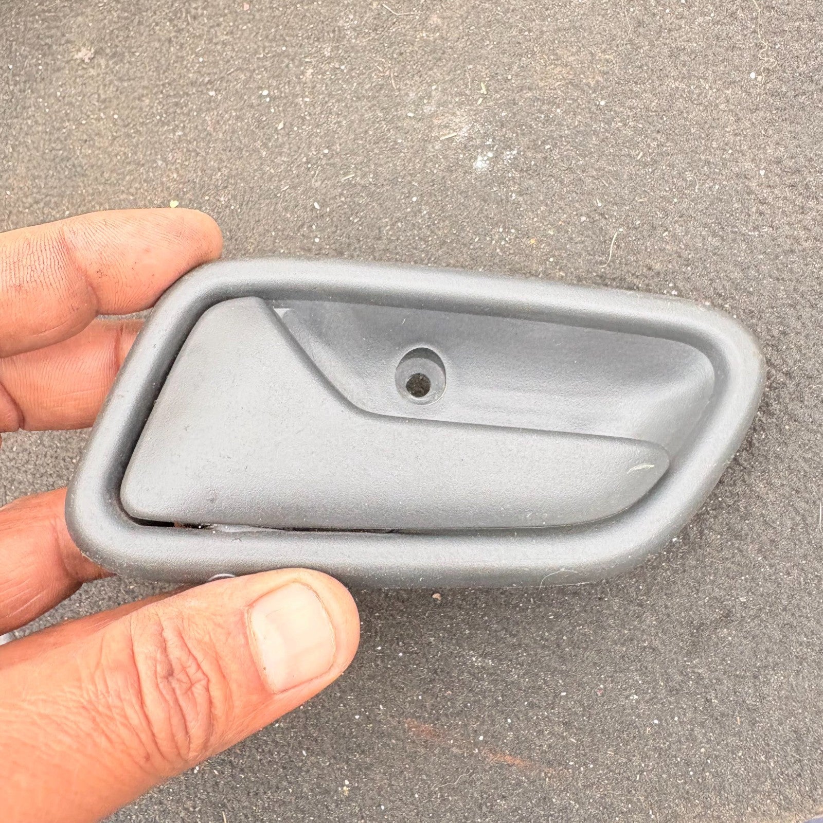 Passenger Side Rear NSR HANDLE INTERIOR SUZUKI IGNIS 2004