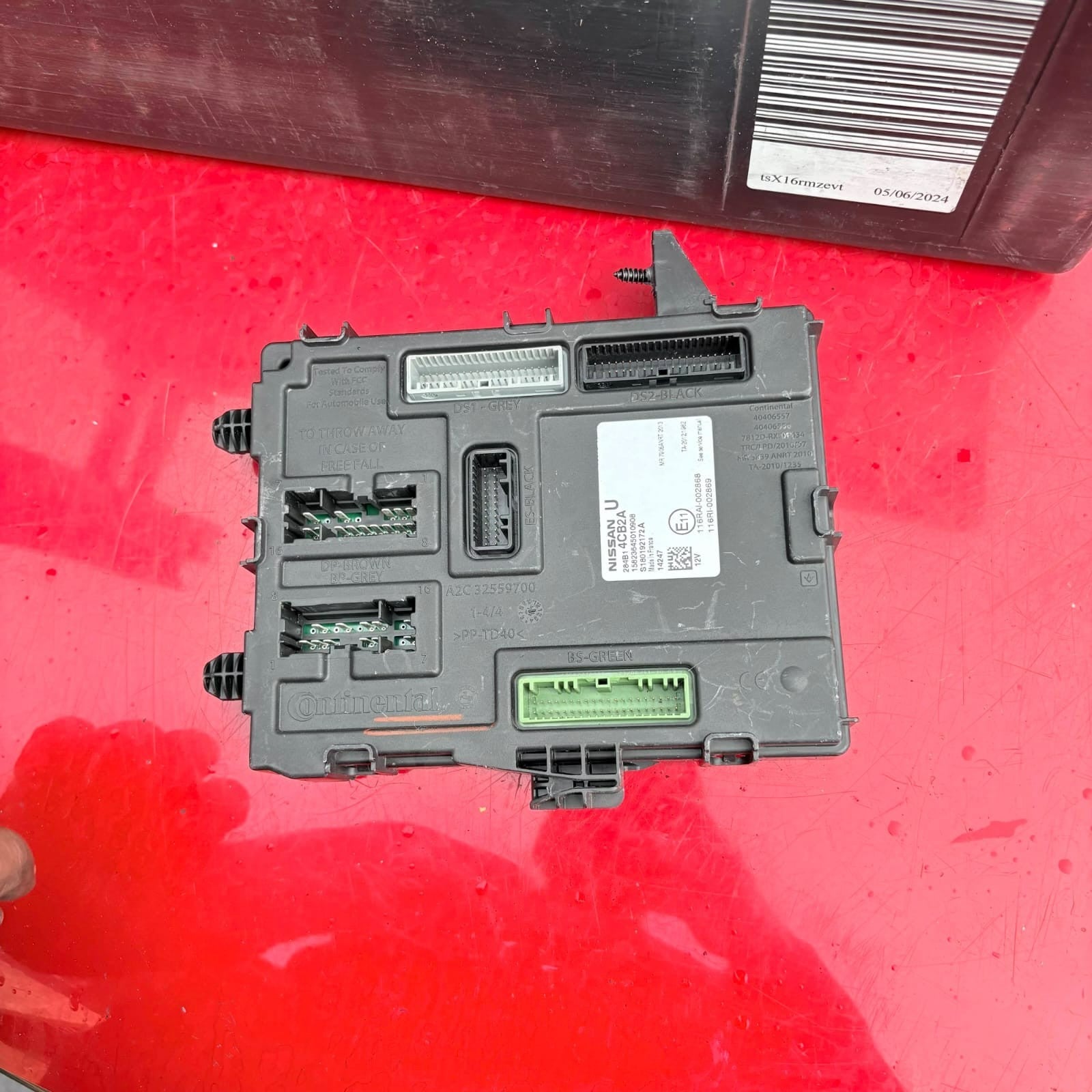 NISSAN QASHQAI 2006-2013 J11 BODY CONTROL MODULE (BCM) 284b14cb8b