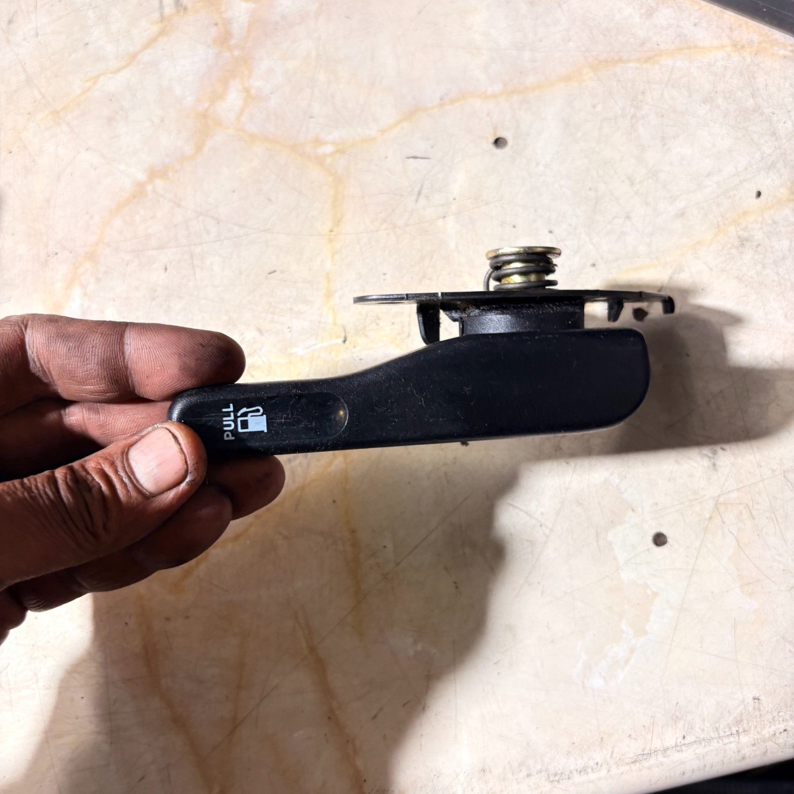 NISSAN X-TRAIL T30 2001-2007 FUEL FILLER FLAP RELEASE HANDLE LEVER