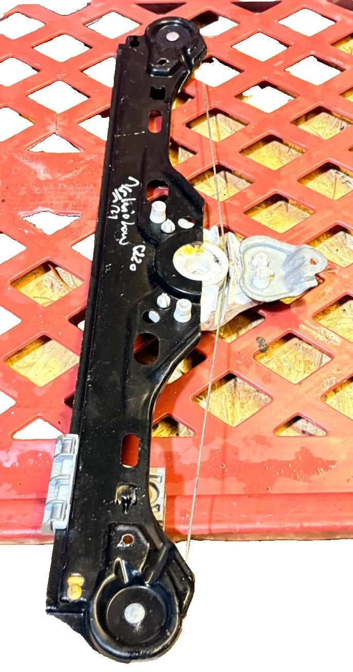 Mercedes C220 W204 2007-2014 ELECTRIC WINDOW REGULATOR