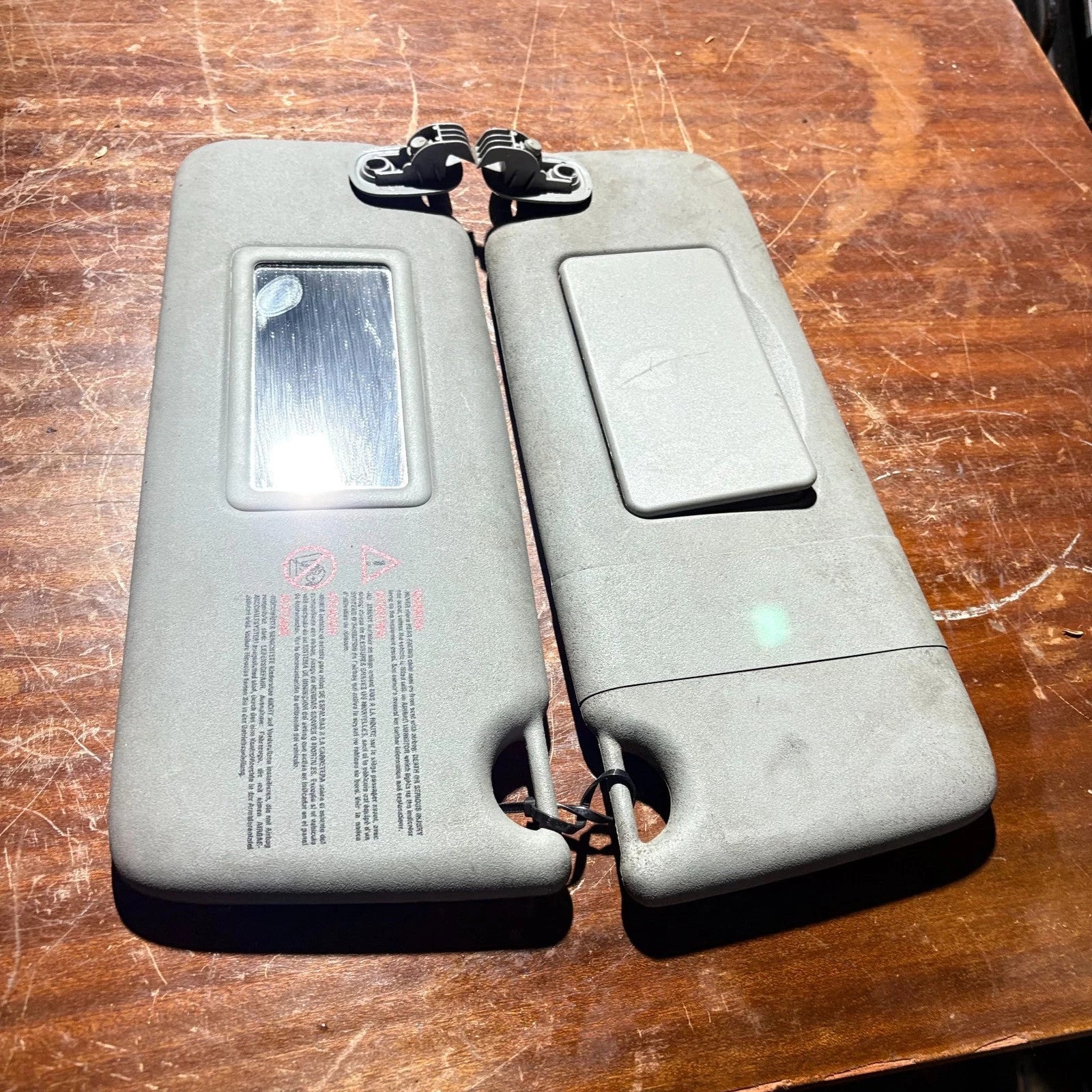 Renault Clio MK2 MK3 Twingo Pair of Sun Visors Left&Right 7700849117 7700849118