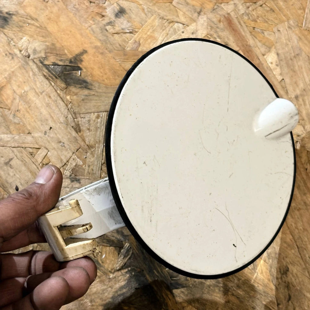 2002 VAUXHALL CORSA FUEL FILLER FLAP WHITE 3 DOOR HATCHBACK 09164239