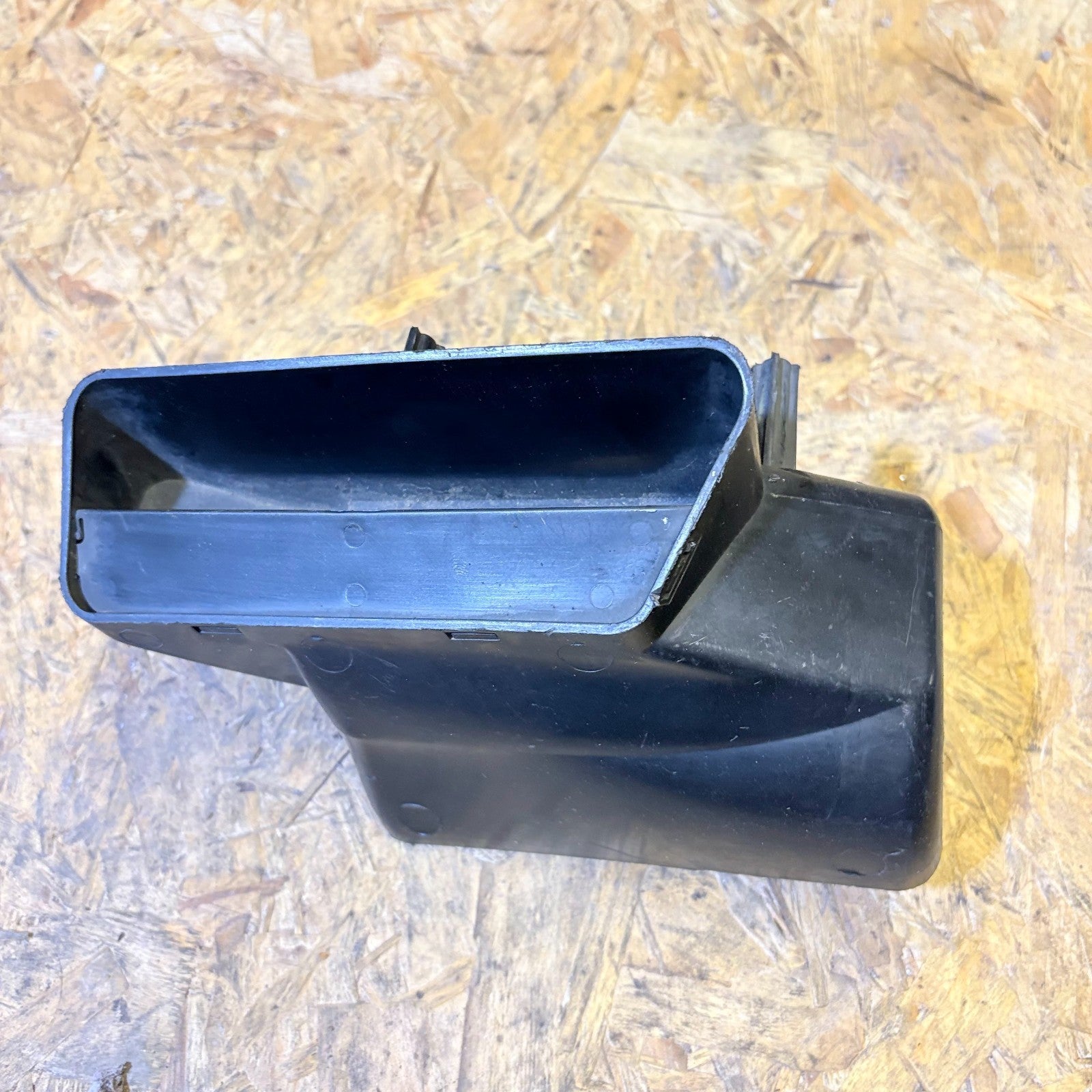 VW Fox Air Intake Duct Air Guide 5Z0805971A (5Z0 805 971A) 2005-2012