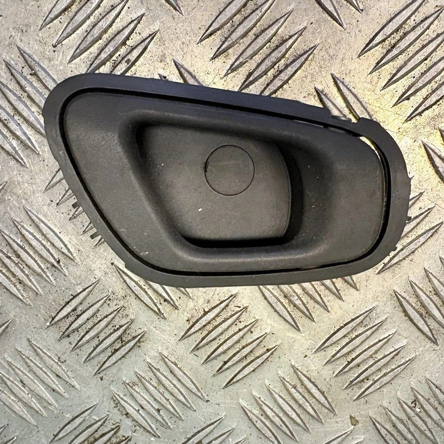 INTERNAL HANDLE FRONT RIGHT INTERIOR DOOR FOR CHEVROLET SPARK 2005-2016