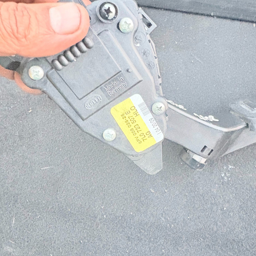 Porsche Cayenne Pedal Accelerator Throttle 7L0 723 507 E 2008