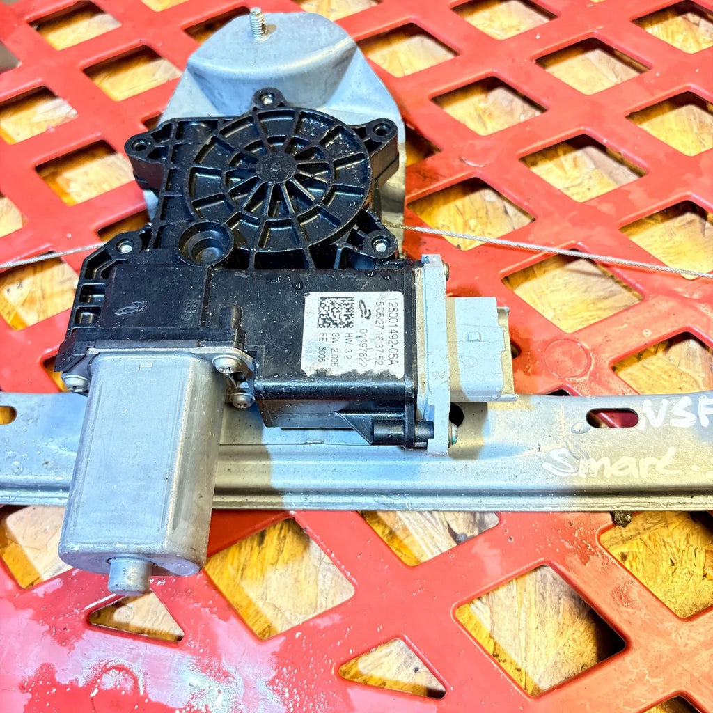 Smart Forfour 453 2014-2021 Front Left Window Regulator Motor A4537205100