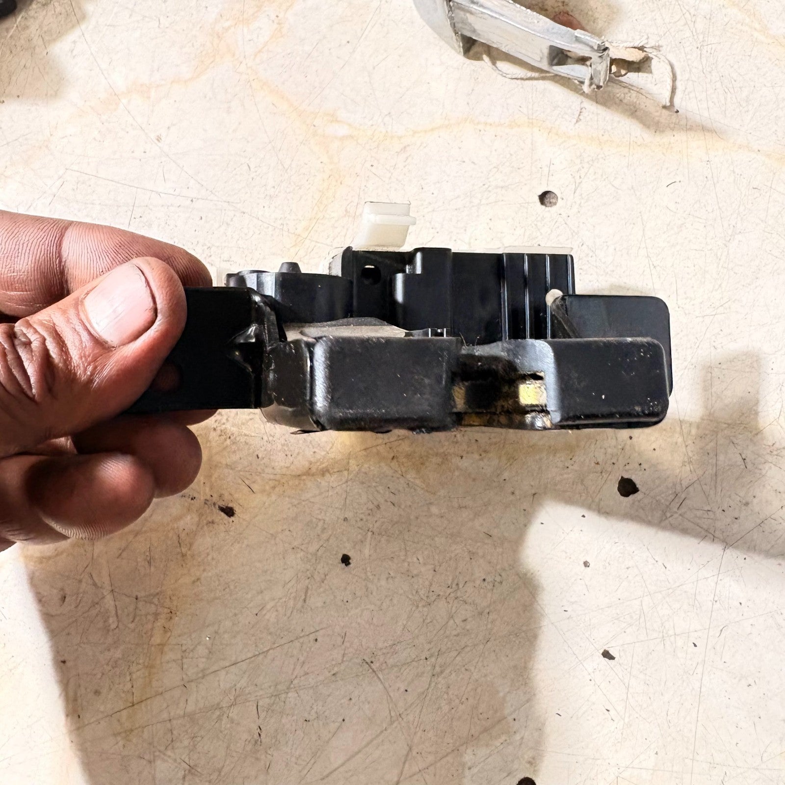 Tailgate Boot Lock for Renault Clio 3 Megane Scenic 2 Modus Micra K12 Qashqai I