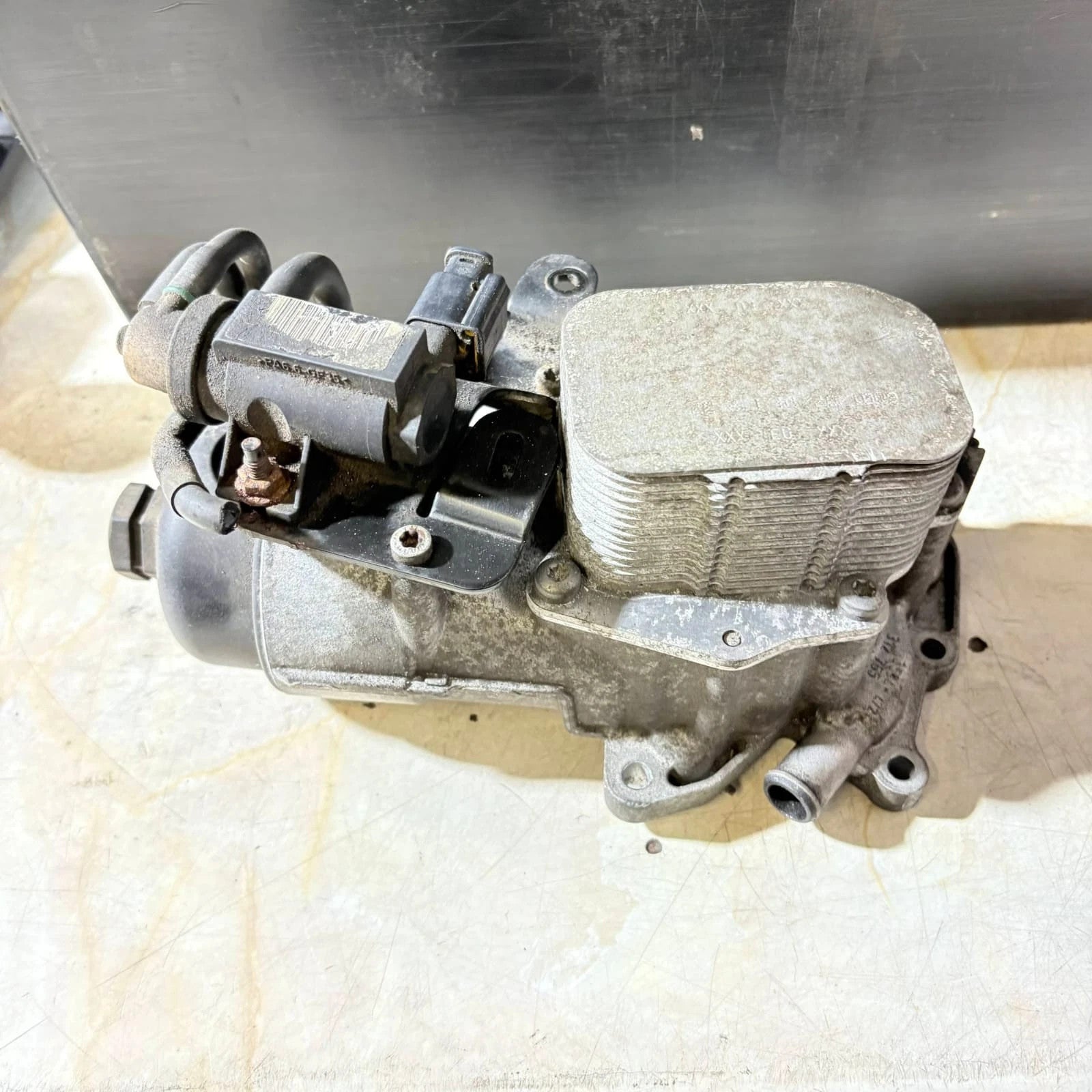CITROEN C4 PICASSO MK2 1.6 DIESEL OIL FILTER HOUSING COOLER 312765