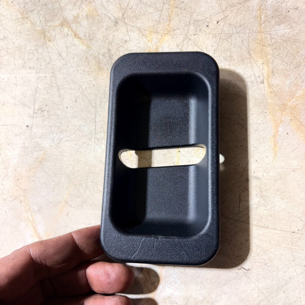JAGUAR REAR TAILGATE LIFTGATE PANEL PULL HANDLE CUP POCKET