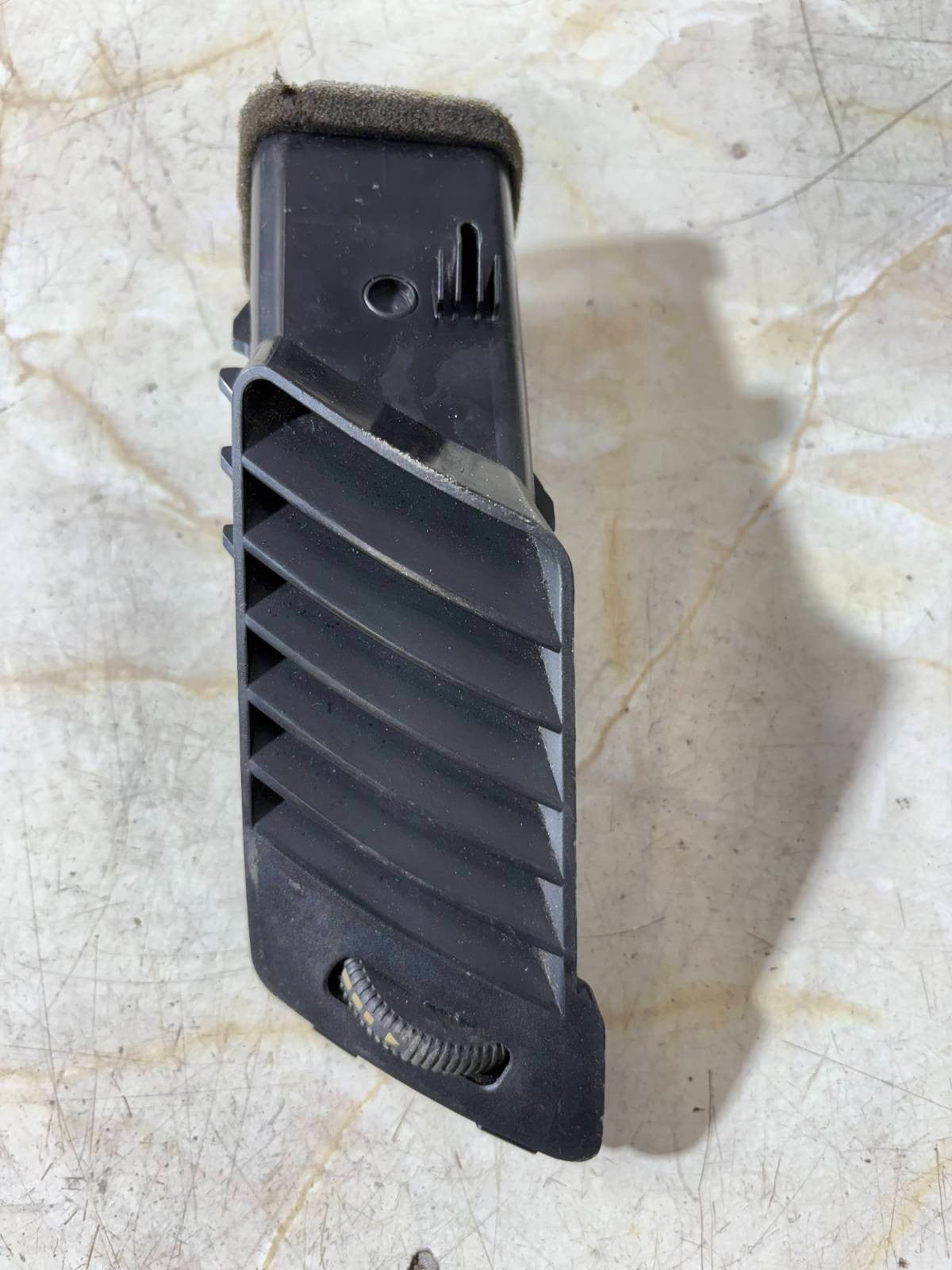 MERCEDES SPRINTER PASSENGER SIDE DASH VENT-A 906 830 02 54 2006 NSF