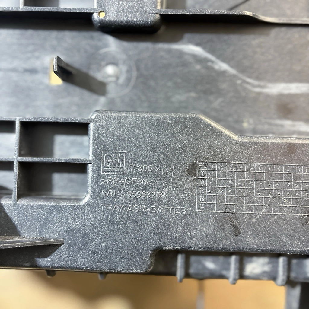 VAUXHALL OPEL Mokka 1.7 Mk1 DIESEL 2013 Battery Holder Tray 95933269